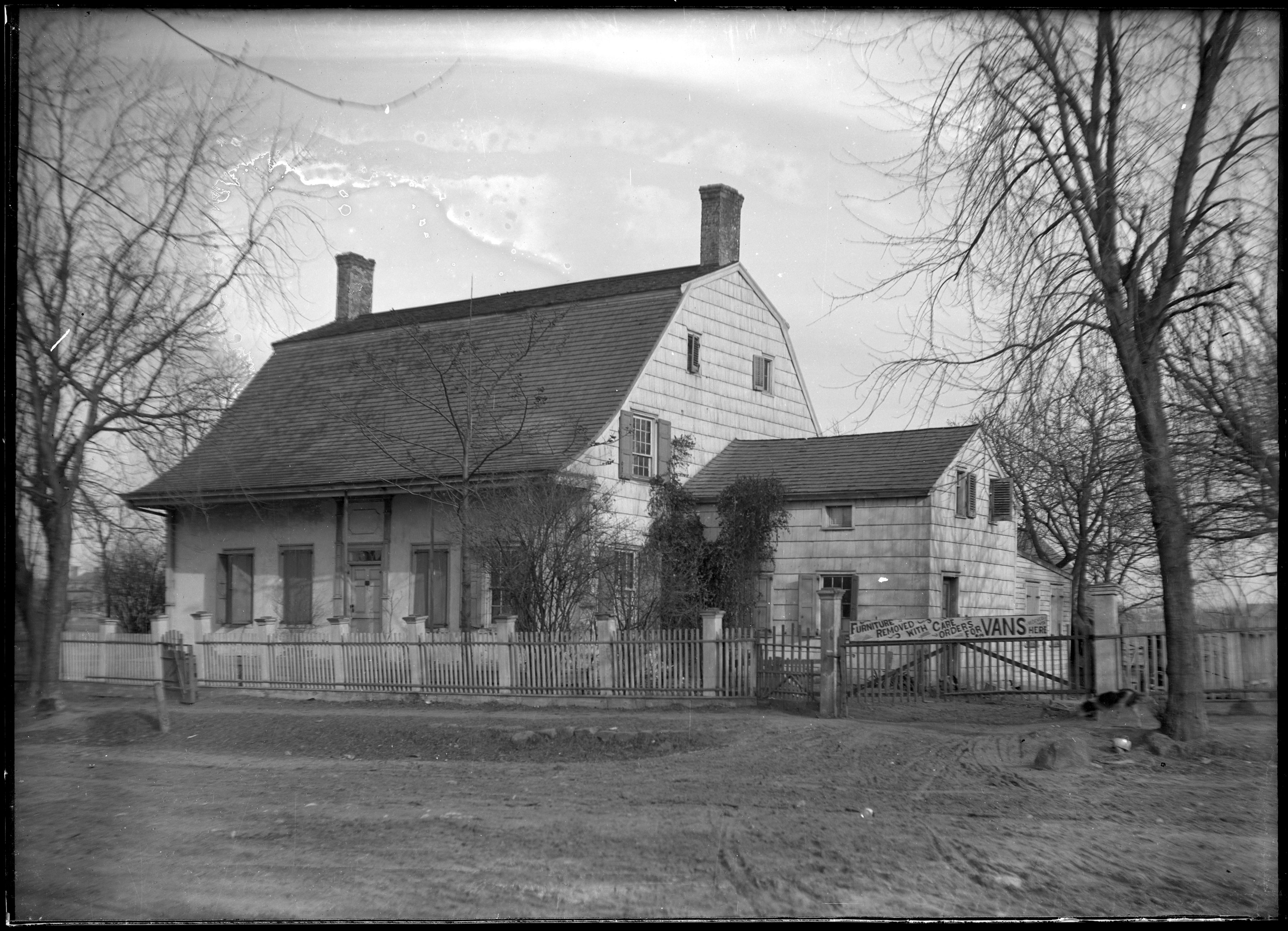 Unidentified old Dutch farmhouse, Brooklyn, New York, undated (ca ...