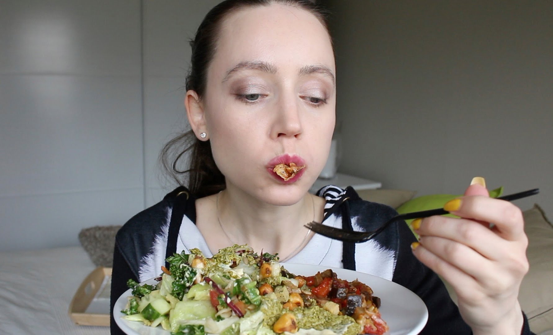 ASMR Eating Sounds | Vegetable Gratin & Pasta Salad - YouTube