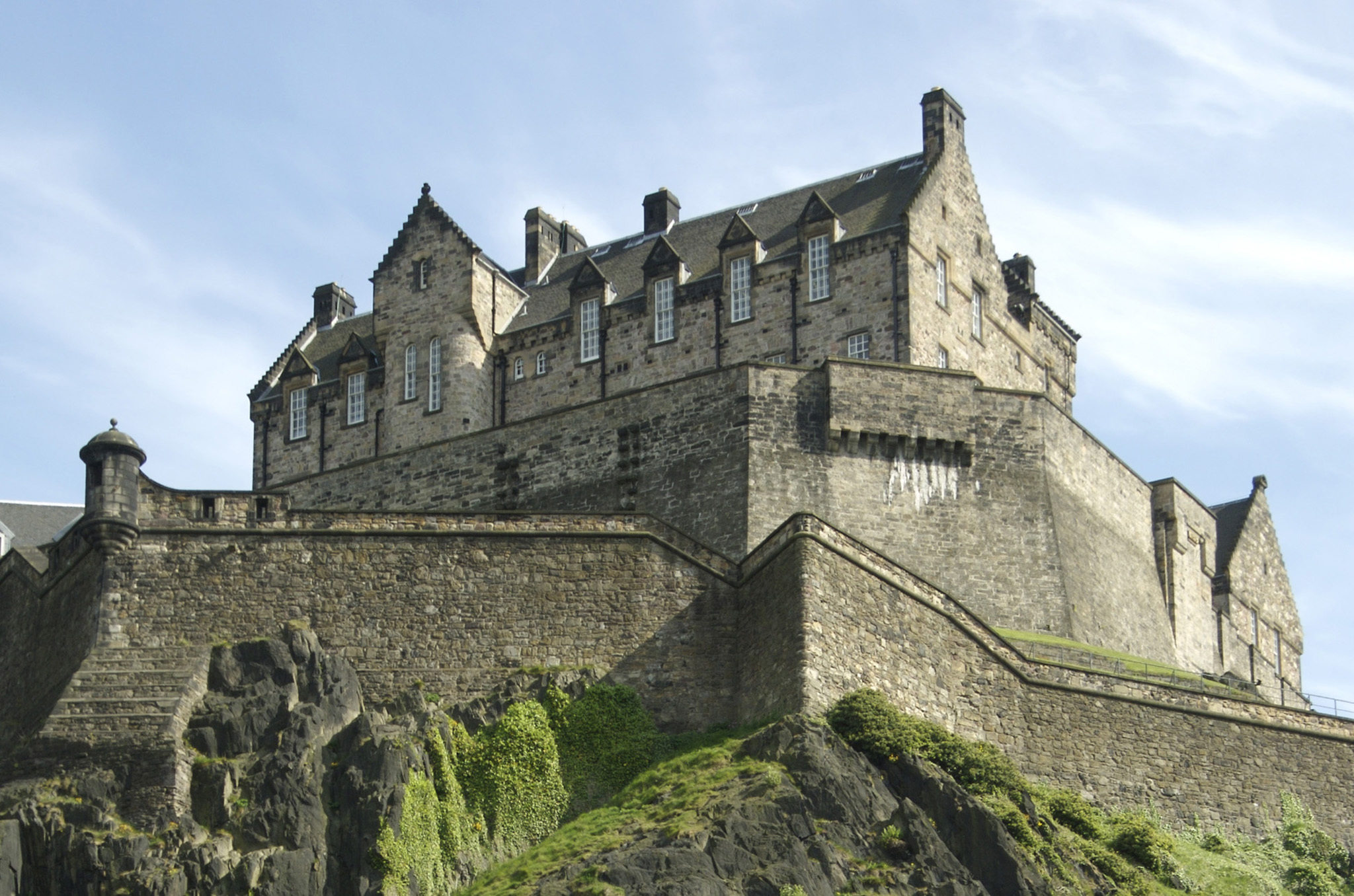 Edinburgh Castle | Attractions in Old Town, Edinburgh
