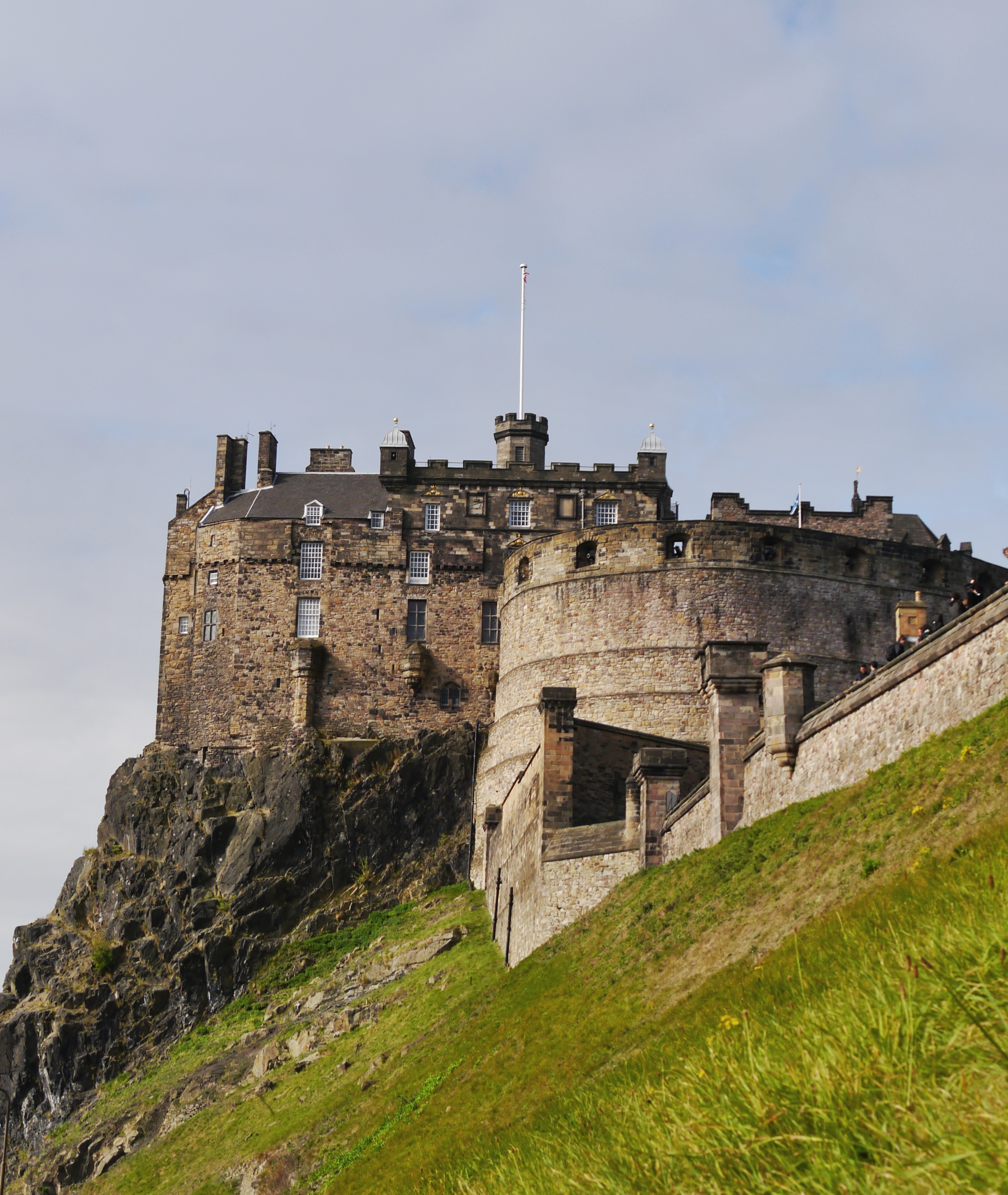 Edinburgh - Views of Edinburgh Castle | Edinburgh Spotlight