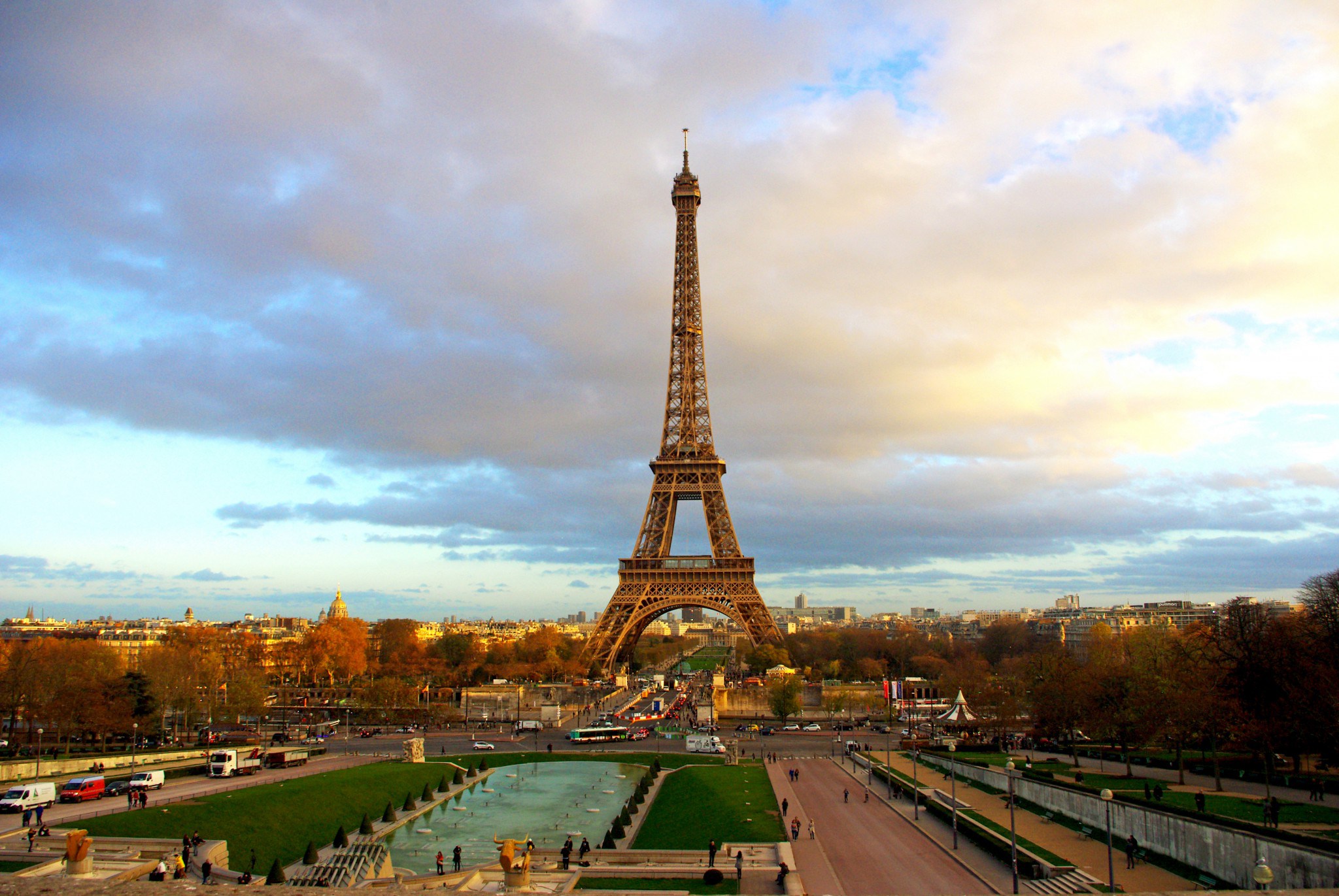 Fun Facts about the Eiffel Tower - French Moments