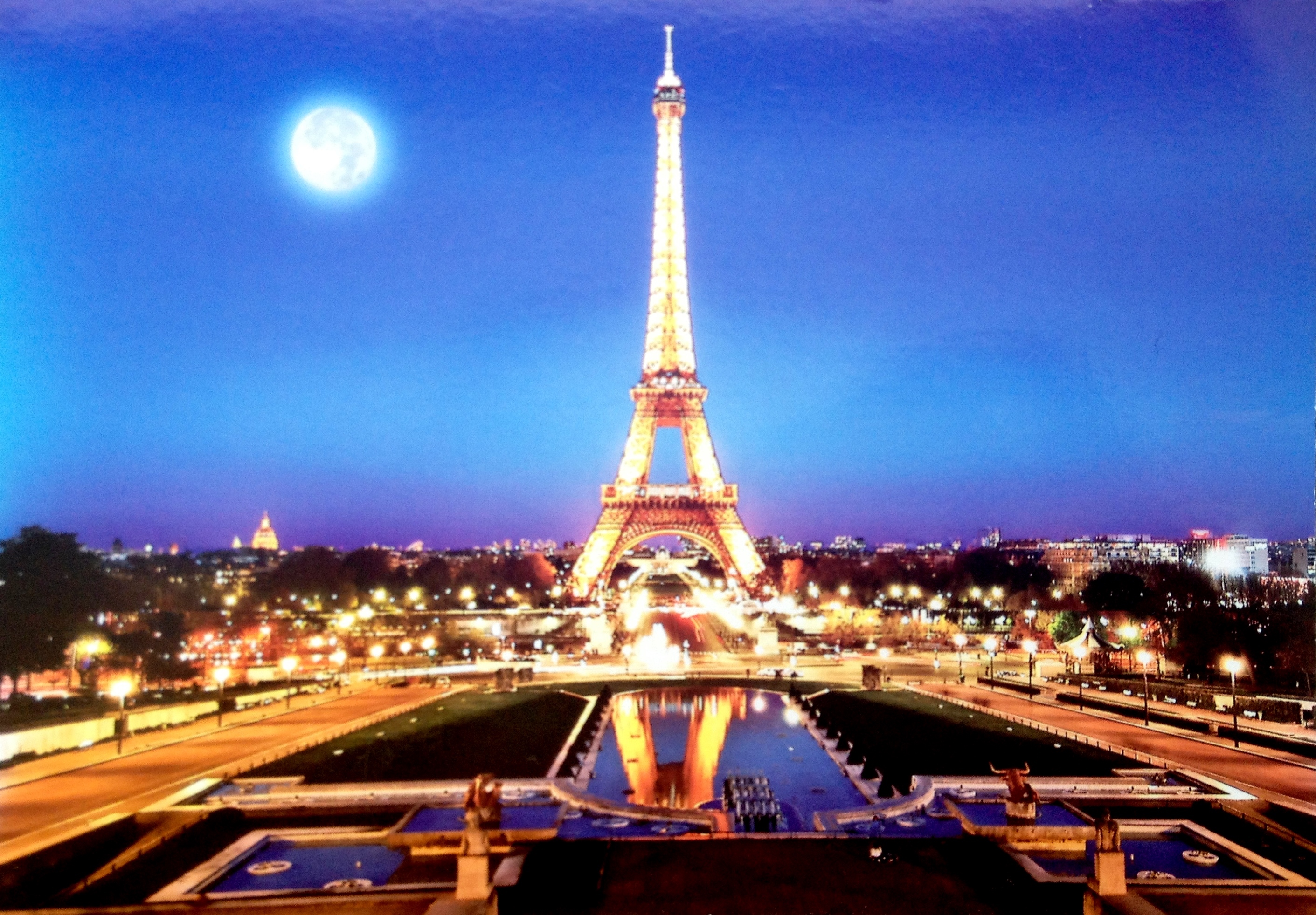 Postcard of the Week: The Eiffel Tower at night – The Well-Travelled ...