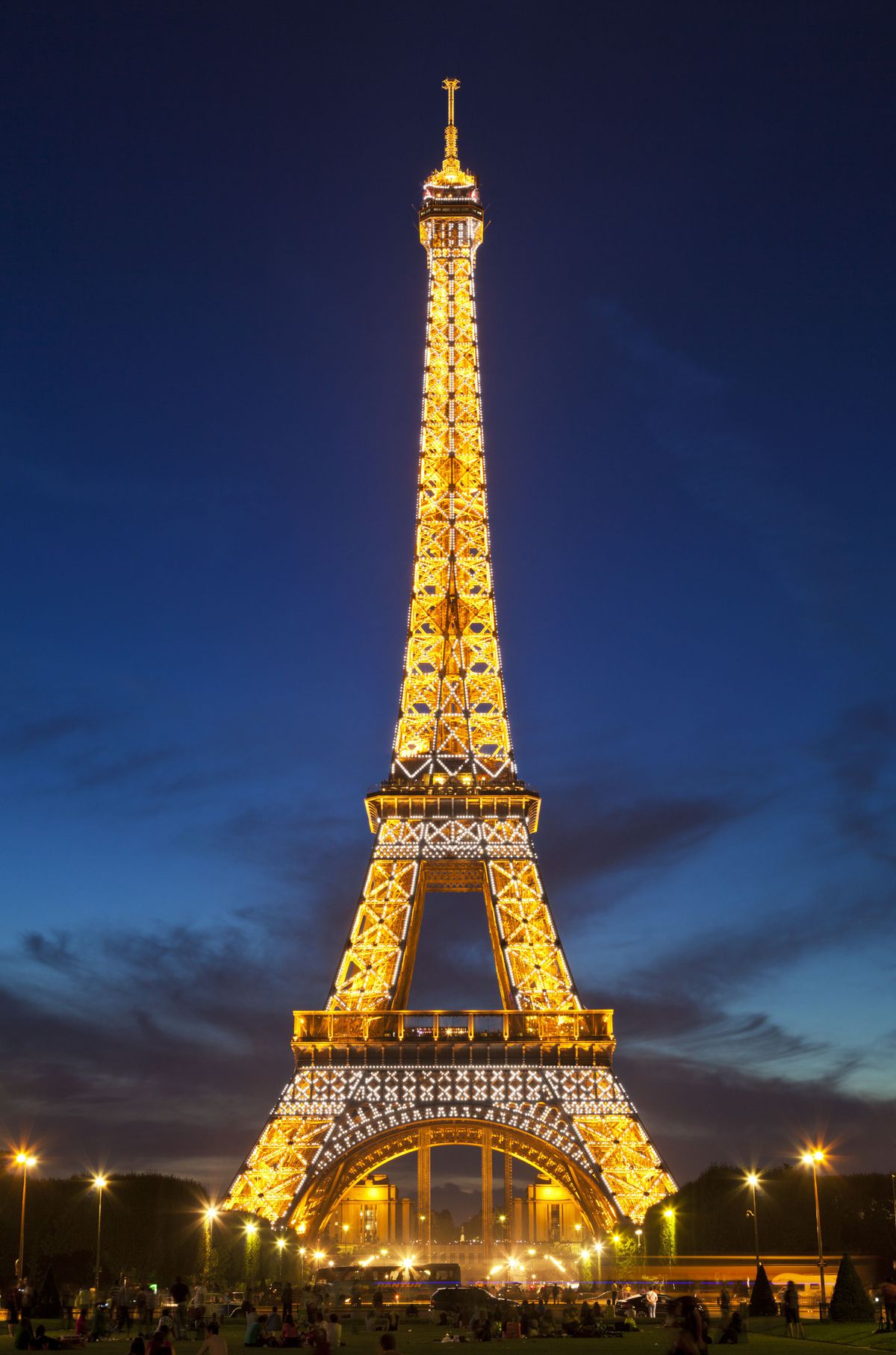 HomeAway is renting out the Eiffel Tower for the first time ever