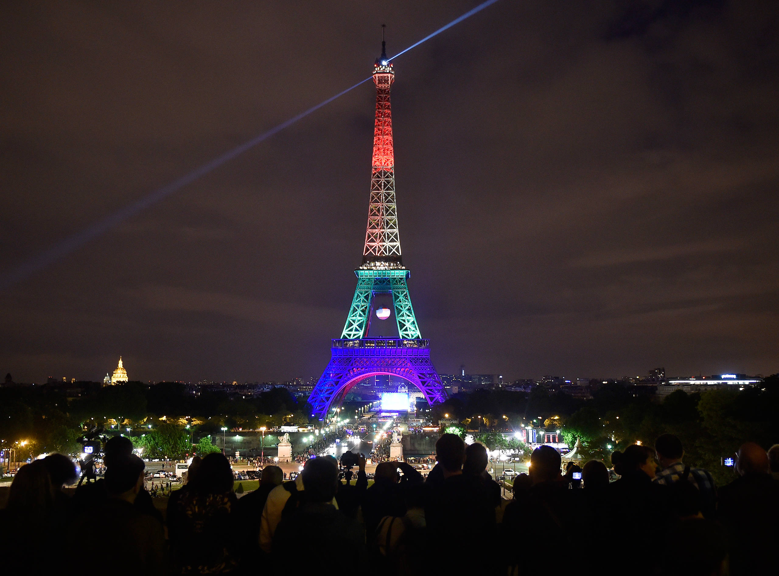Orlando Shooting: See the Eiffel Tower Lit Up for Victims | Time