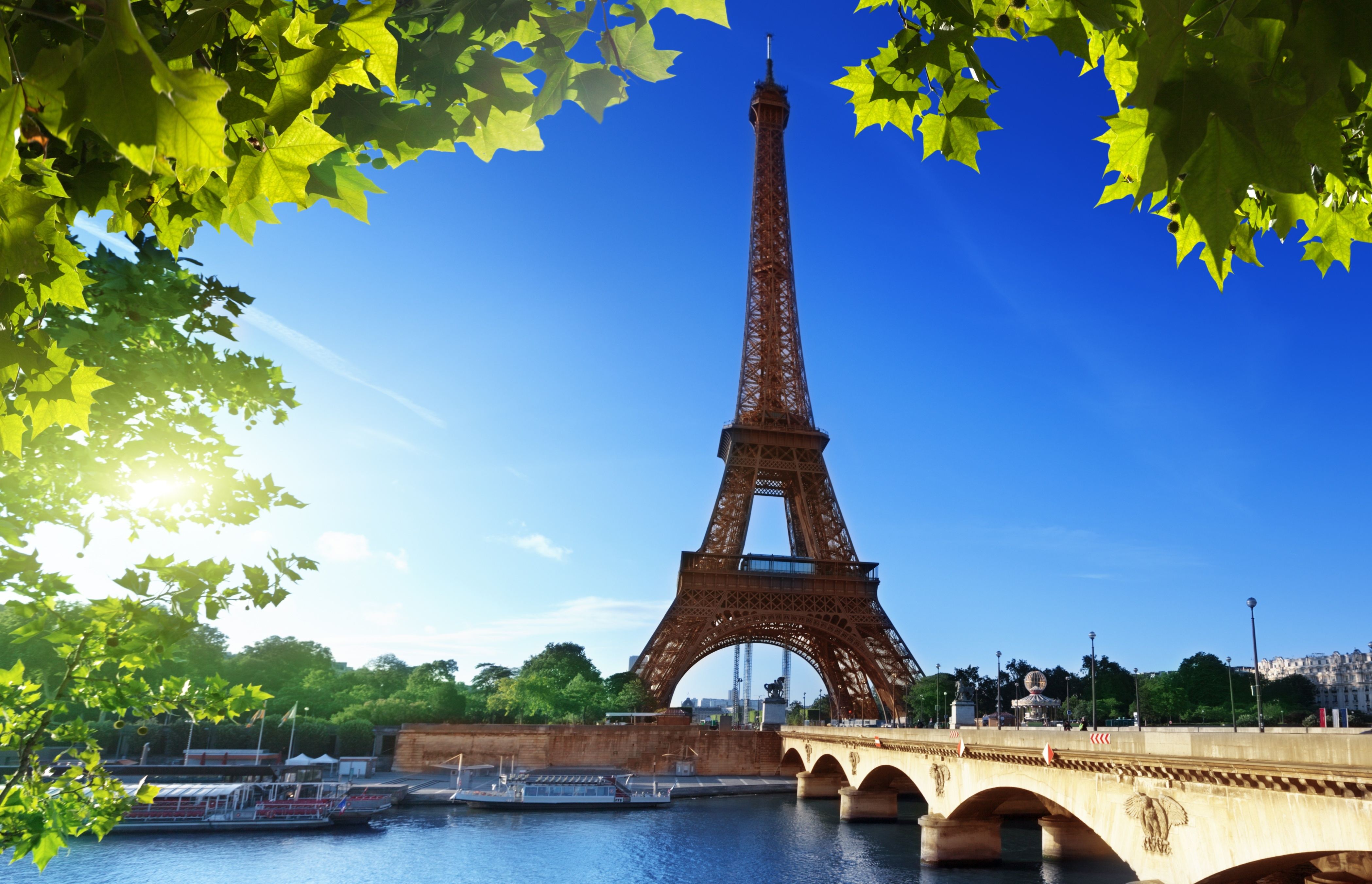 Skip the Line Guided Eiffel Tower Walking Tour - City Wonders