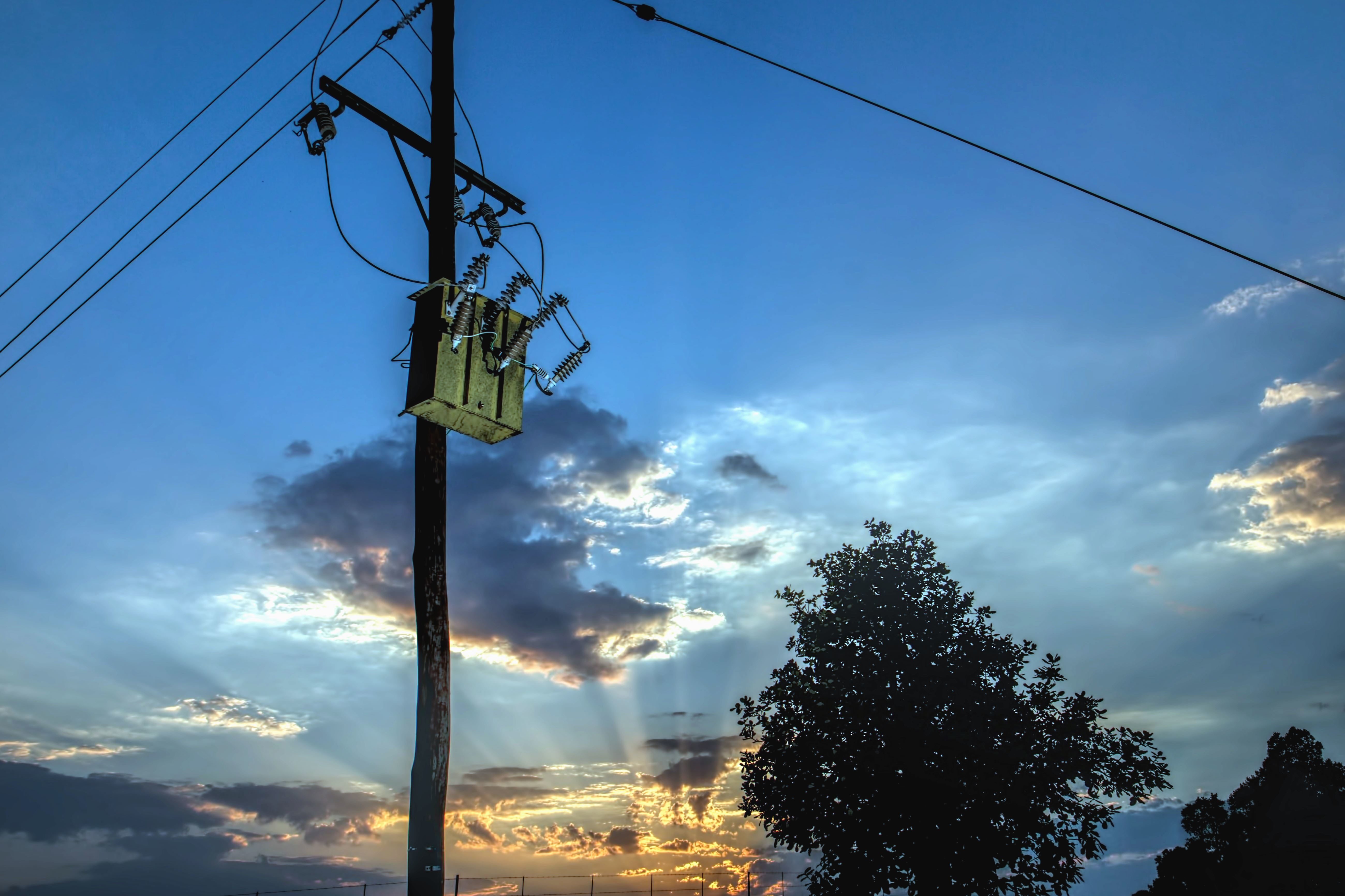 Free picture: pillar, wire, electricity, transformer, sky, sun
