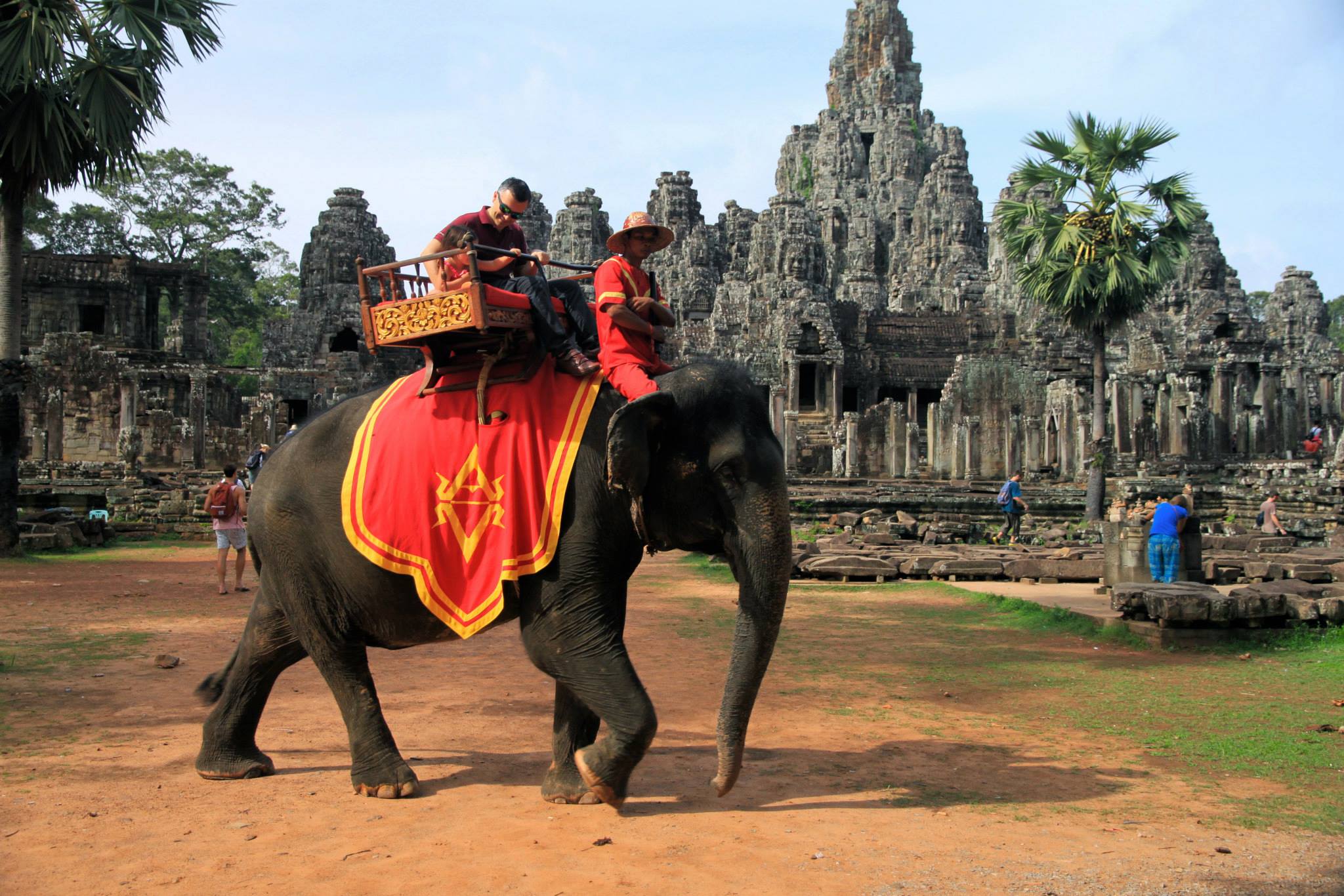 Angkor Elephant Riding - Cambodiahotels