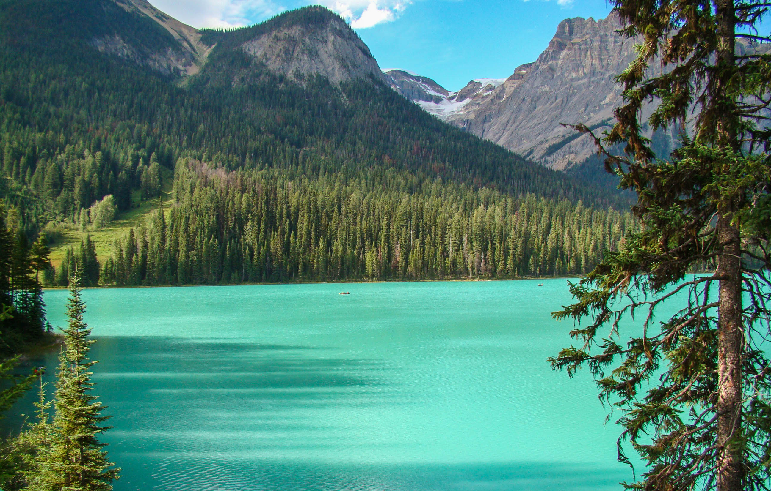 Emerald Lake Lodge - JourneyBe.com