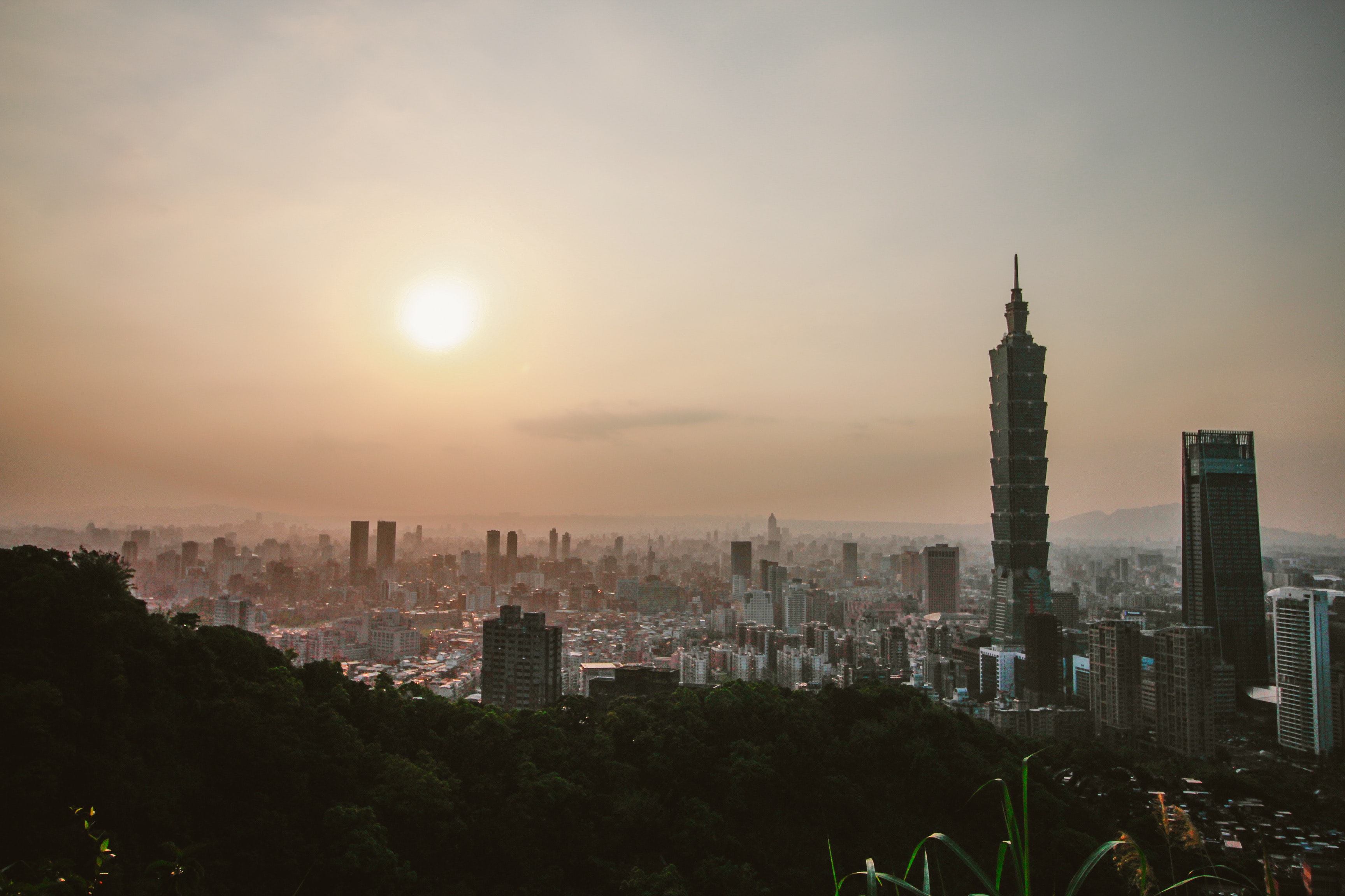 Empire State Building during Night Time, Outdoors, Towers, Taiwan, Sunset, HQ Photo