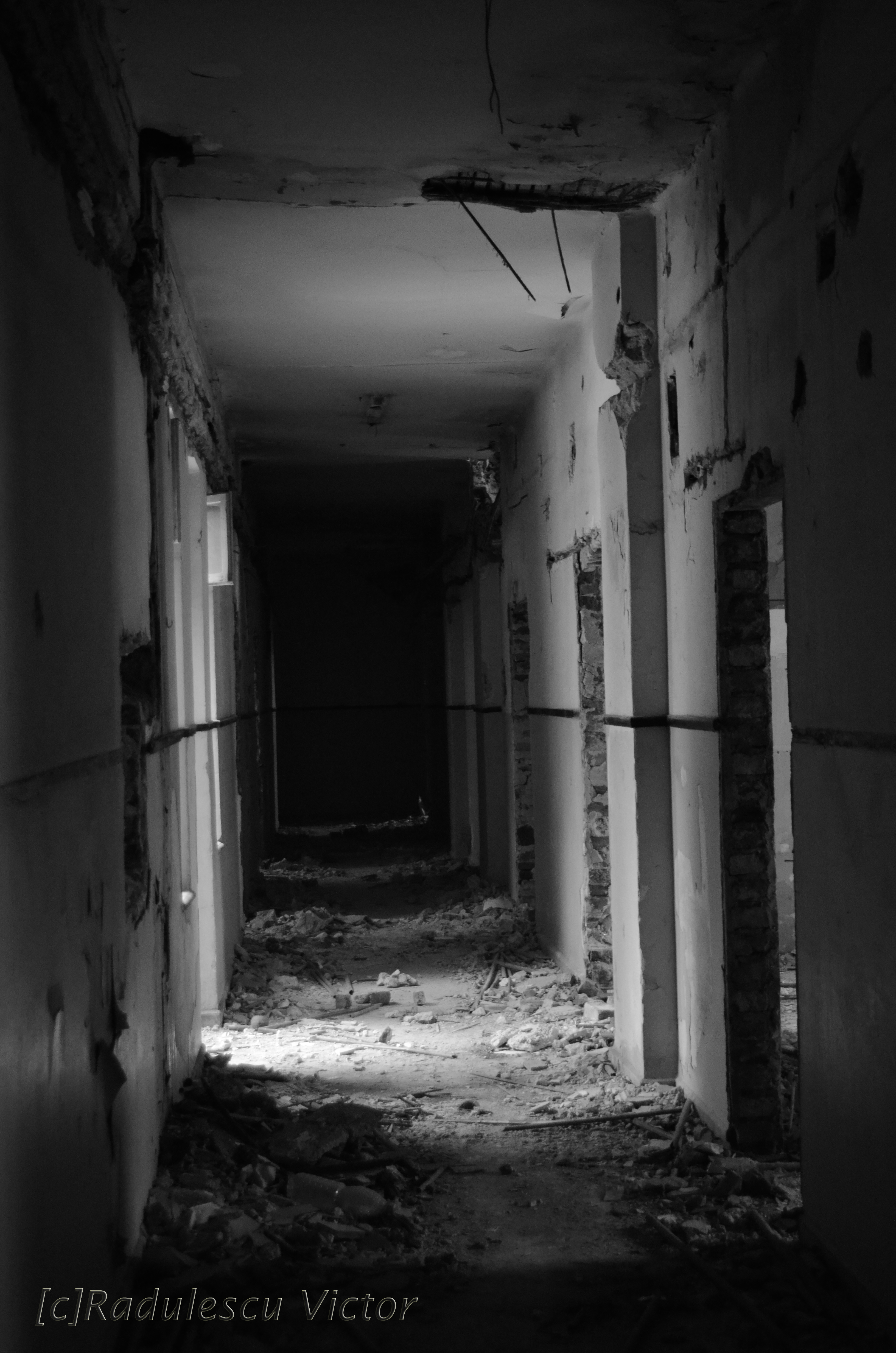 hallway by csifer on DeviantArt