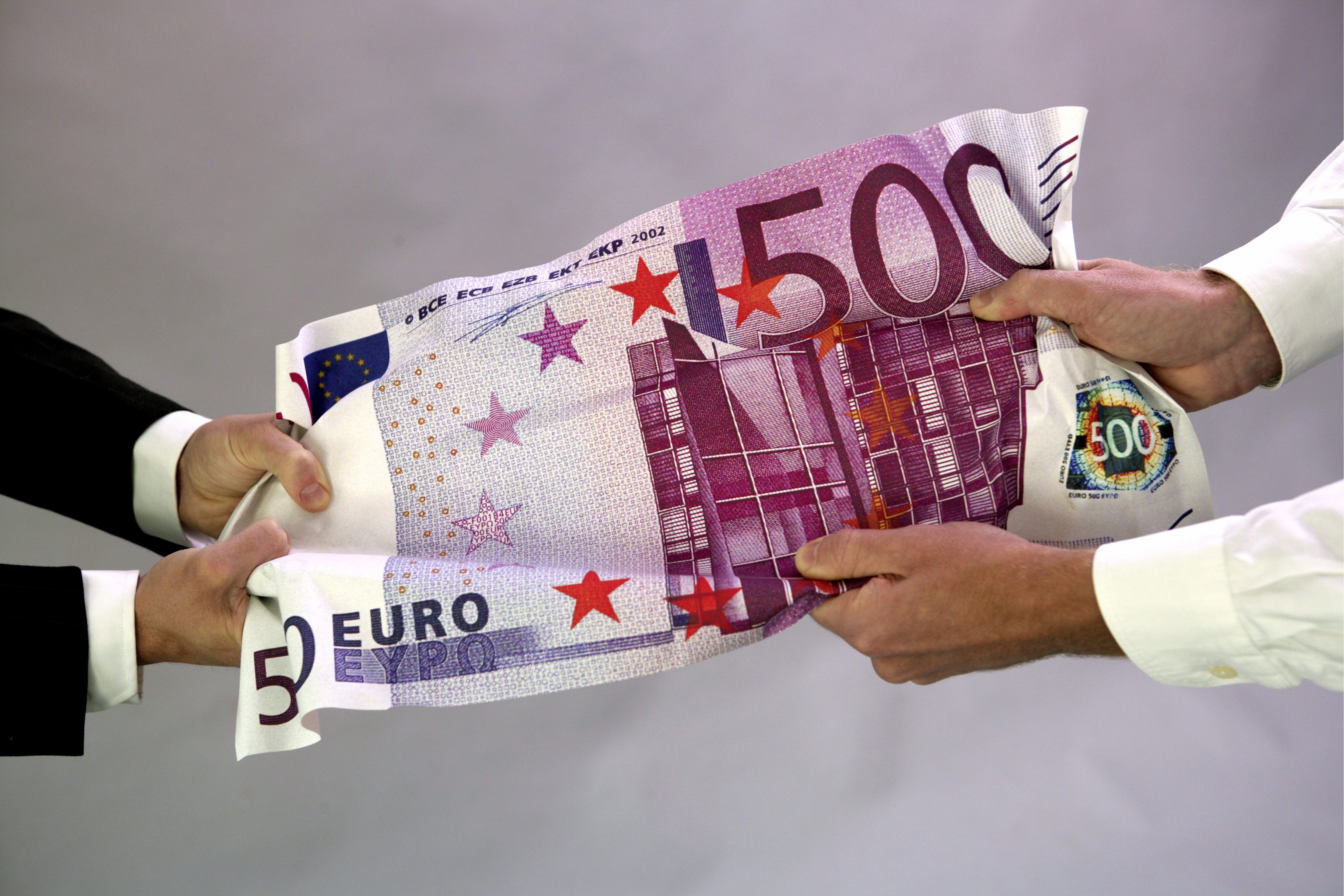 The End of the 500 Euro Note Could Lead to a Cashless Economy | Fortune