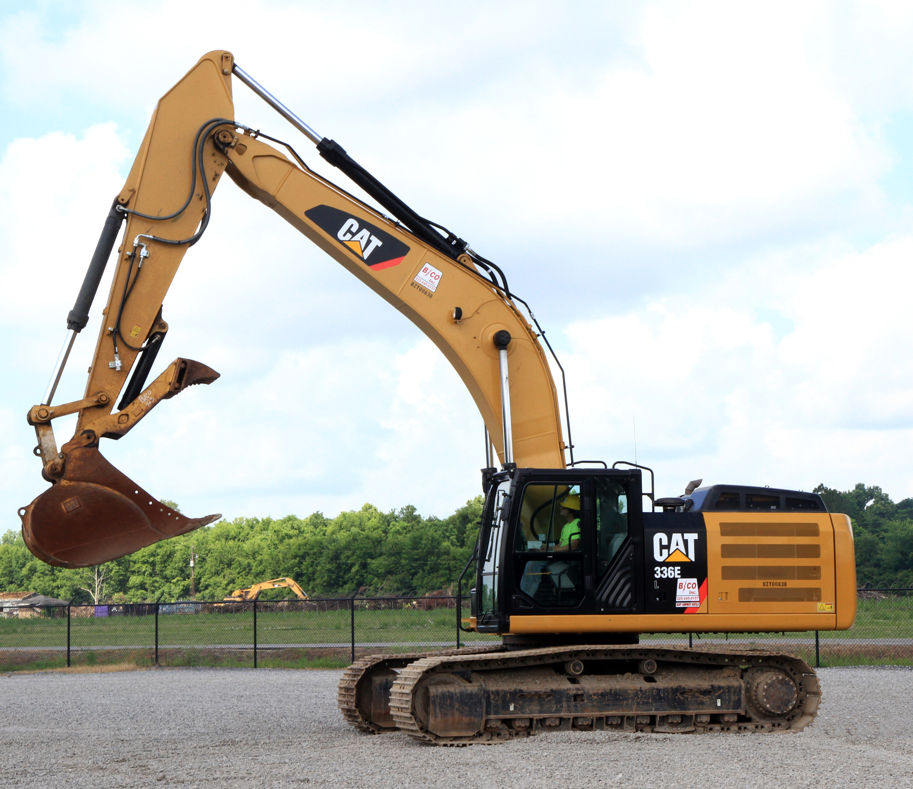 Cat 336DL Hydraulic Excavators | Caterpillar Excavator Rentals
