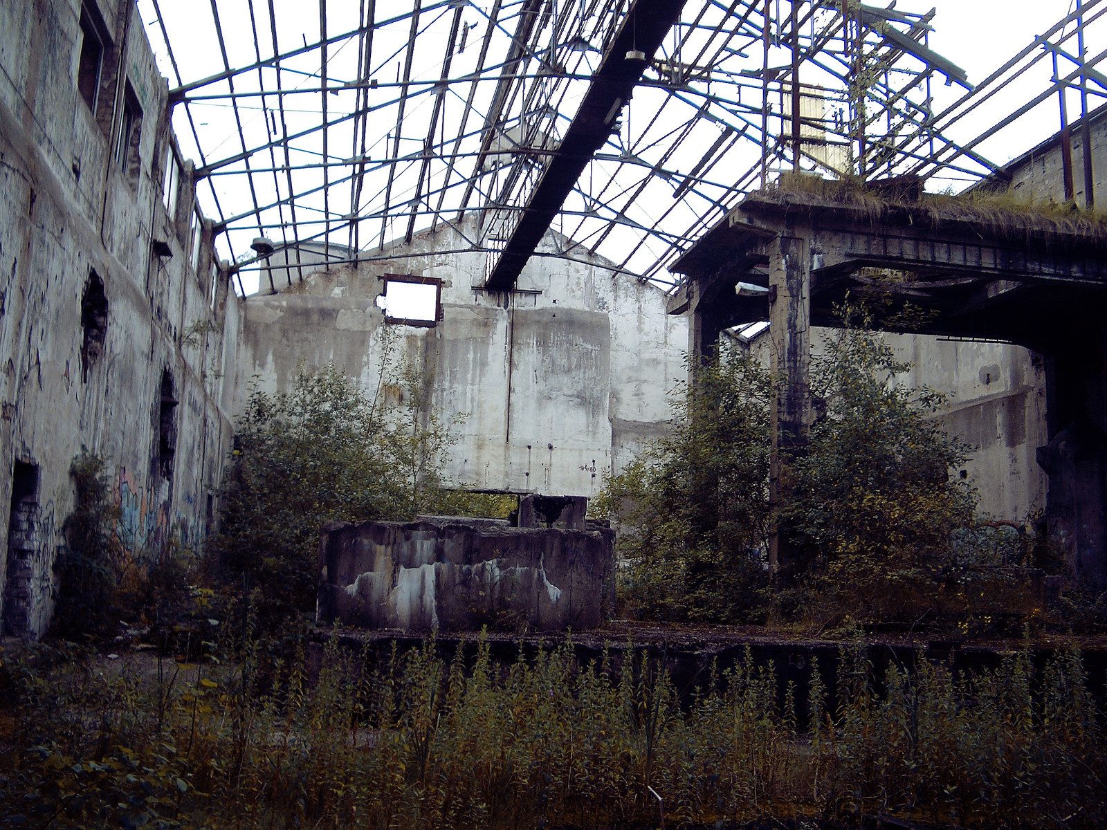 Factory Ruin | 0.5% inspiracion | Pinterest