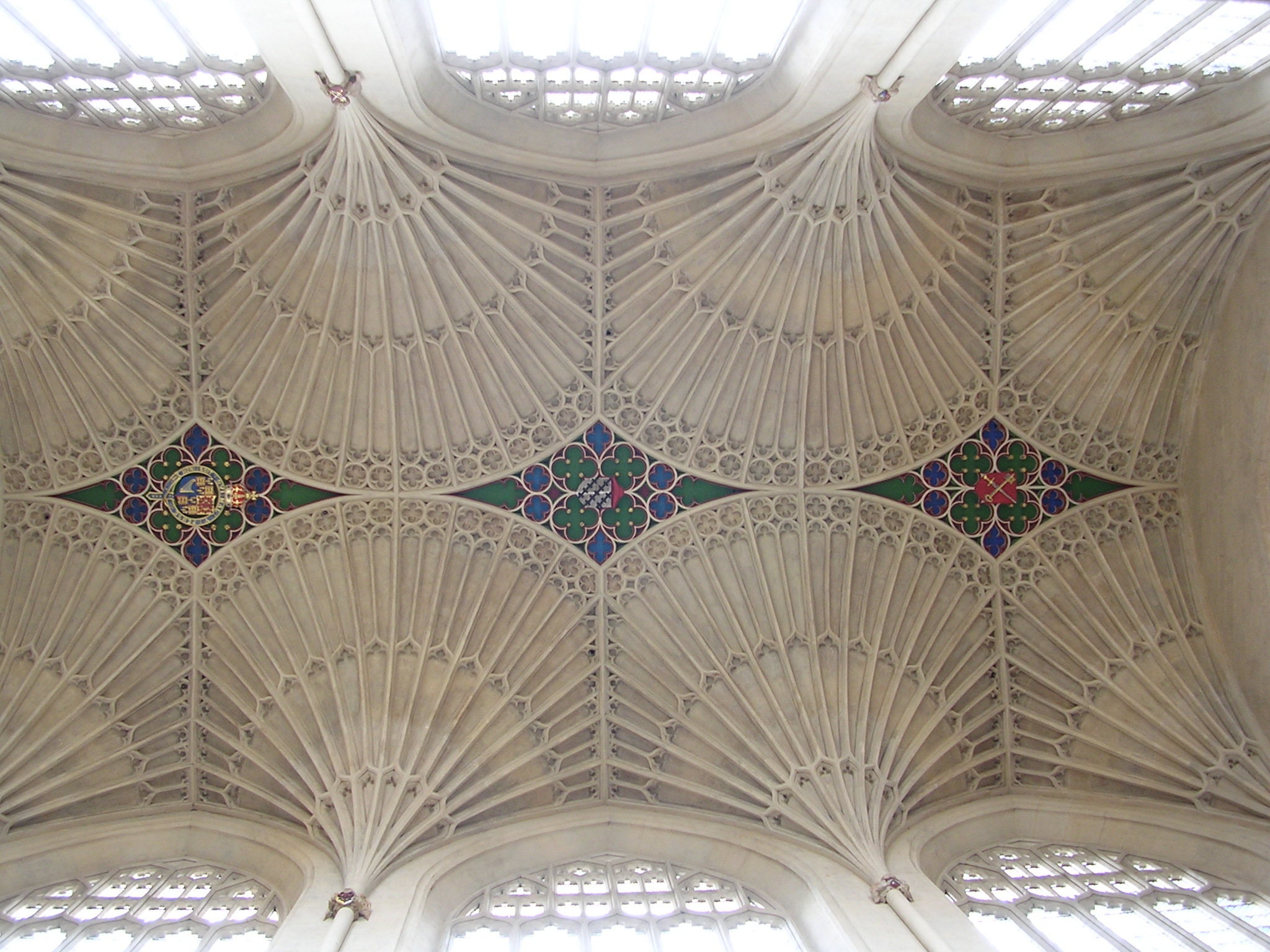 File:Fan vaulting in quire of Bath Abbey.JPG - Wikipedia