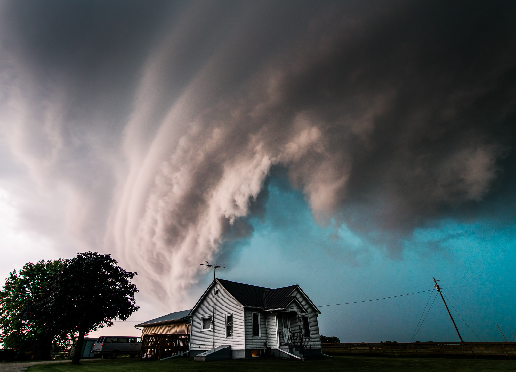 Shelf cloud over farmhouse - near Memphis, Missouri - Fred Wasmer ...