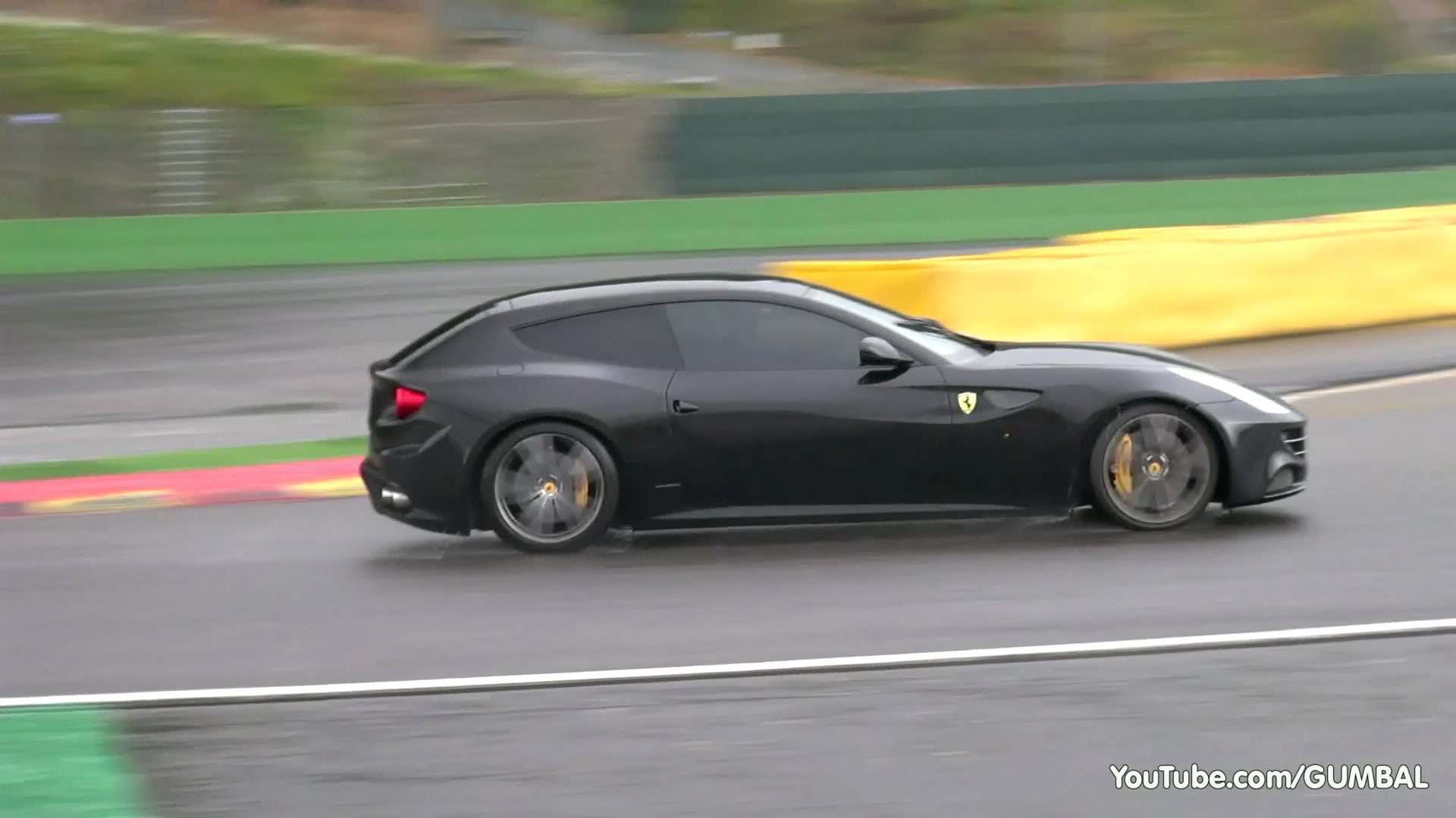 Ferrari FF - Amazing Accelerations & Downshift! - YouTube