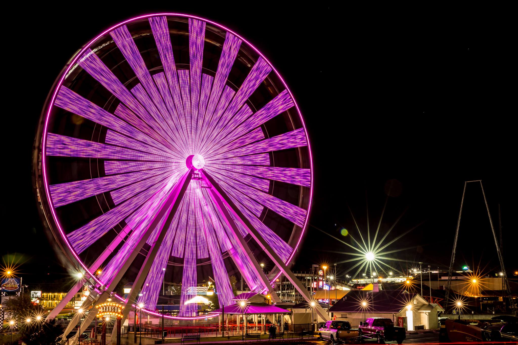 Branson Ferris Wheel to premiere Electrify Christmas music and light ...