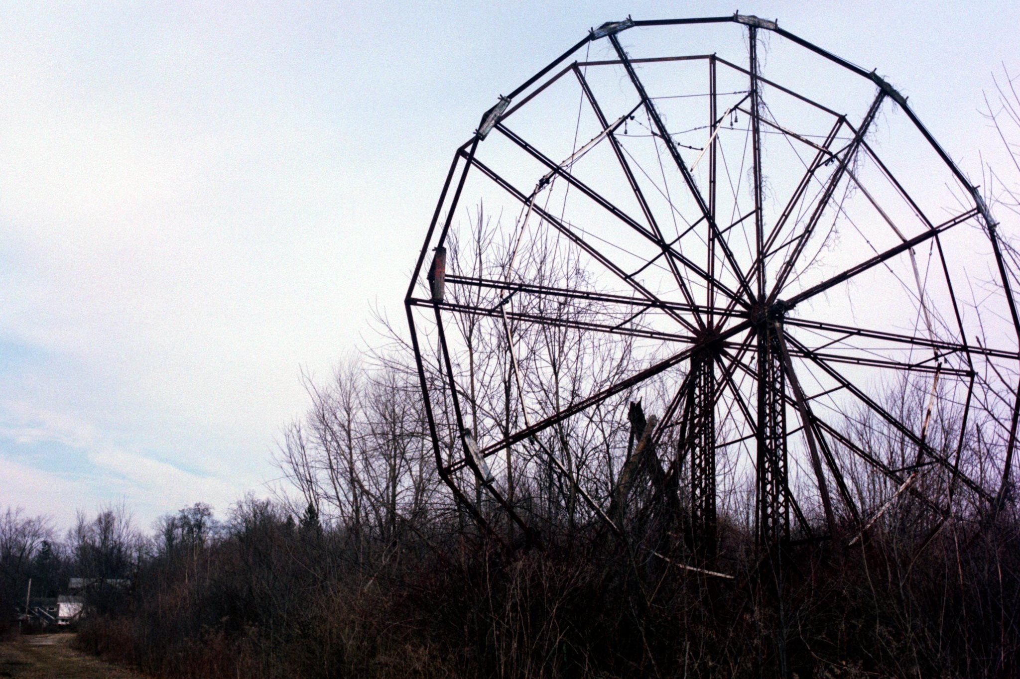 Abandoned Ferris Wheel - Imgur