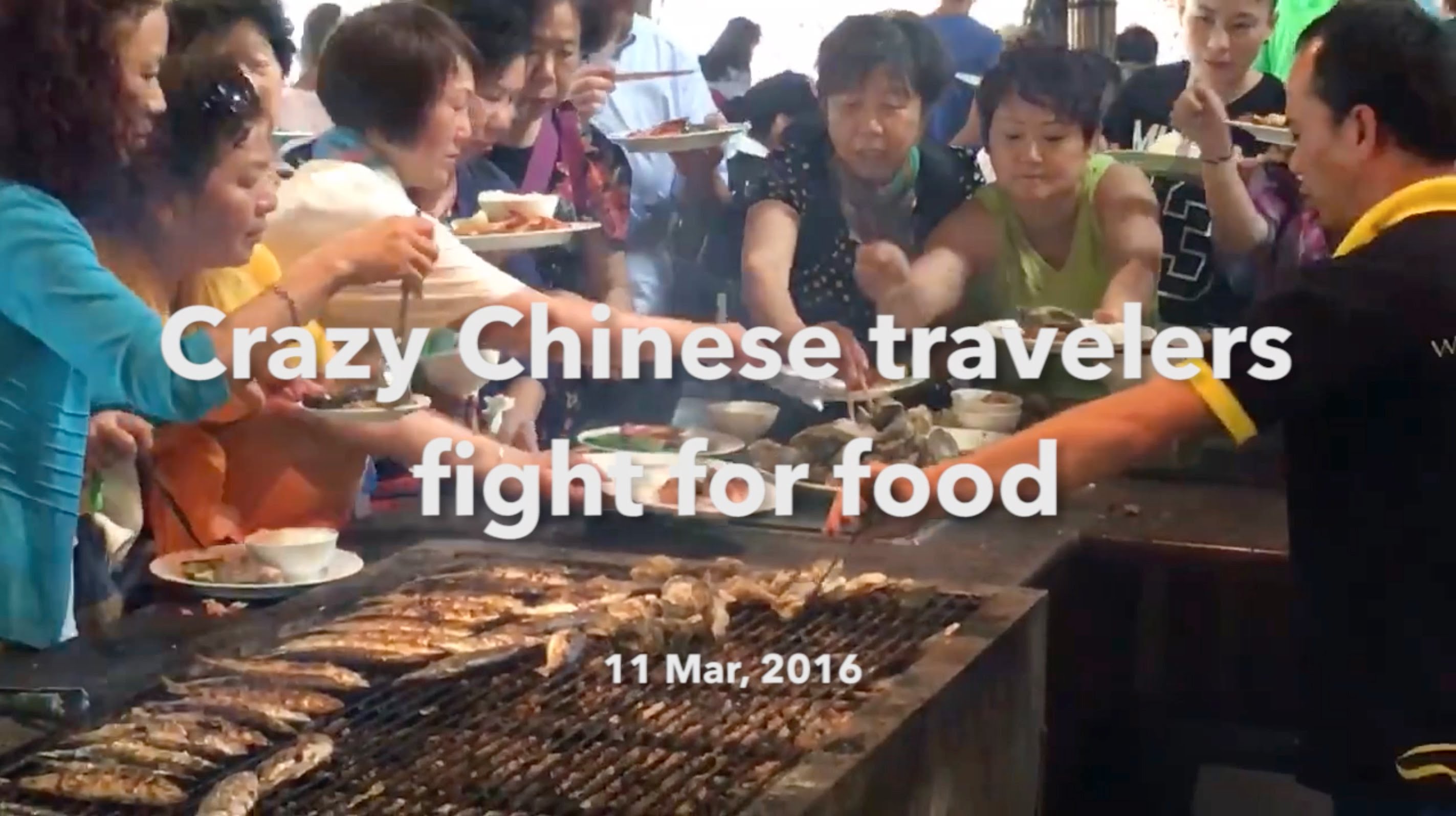 Crazy Chinese Travelers Fight For Food , Tàu khựa dành đồ ăn như trẻ ...