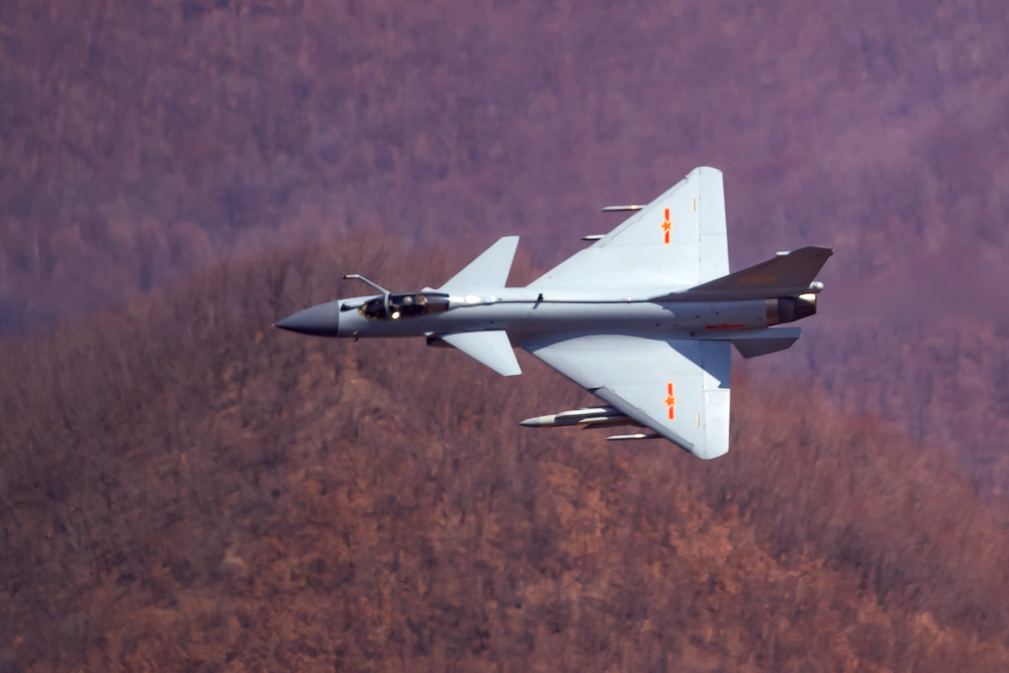 J-10B fighter jets fly through valley - China Military