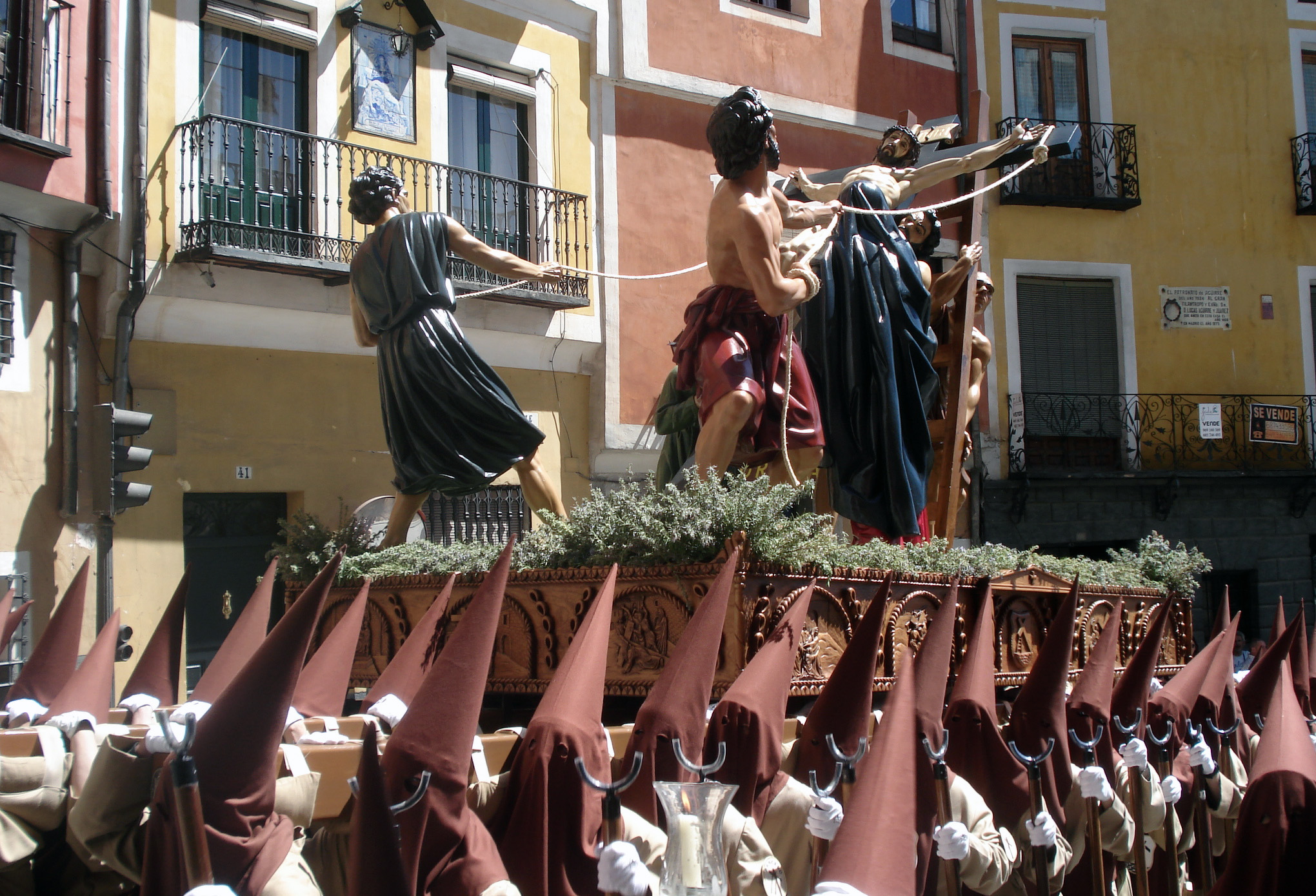En El Calvario, color, calor y espectacularidad procesional | El ...