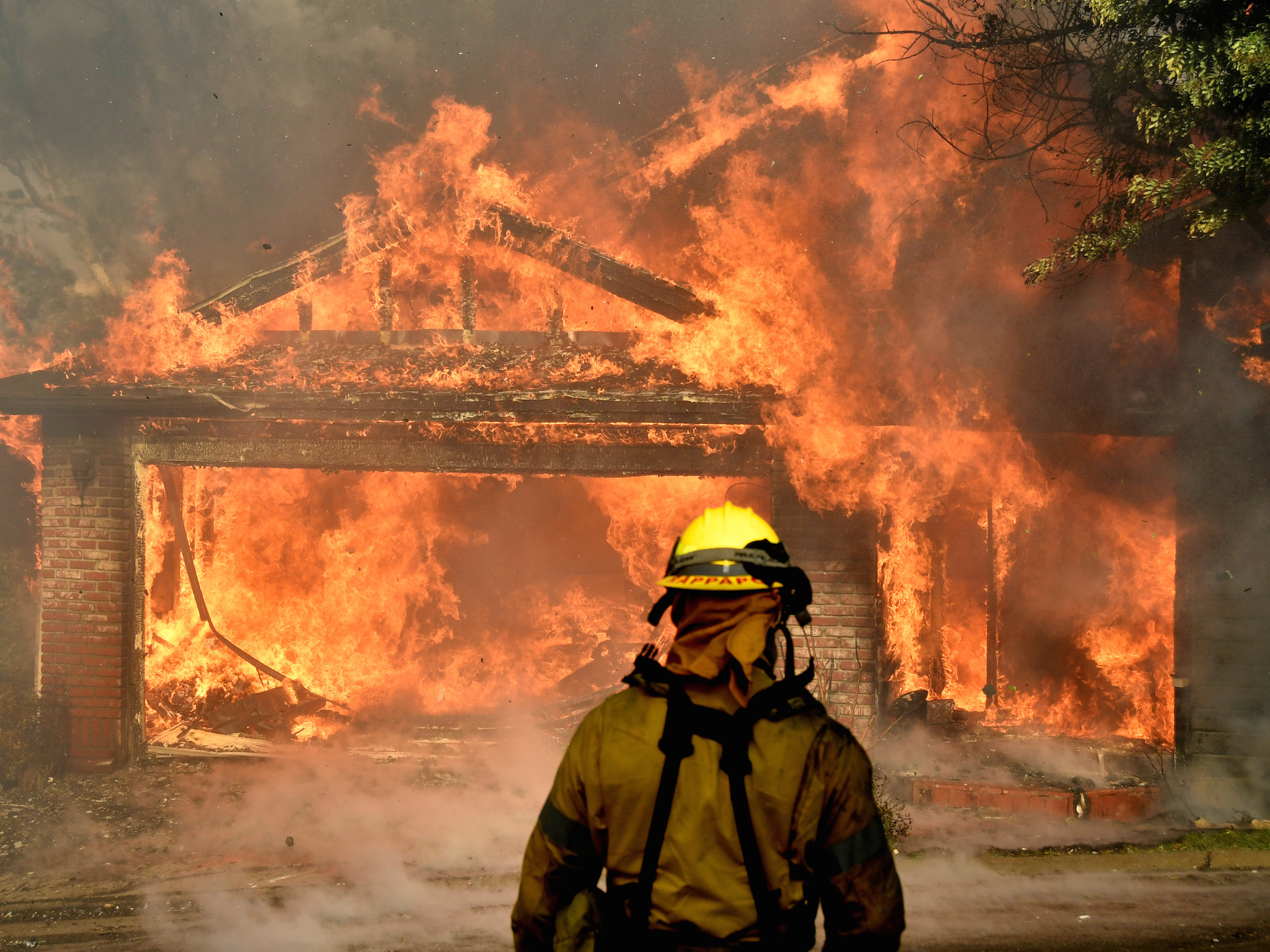 Ventura County fire: Photos of destruction in LA, Southern ...