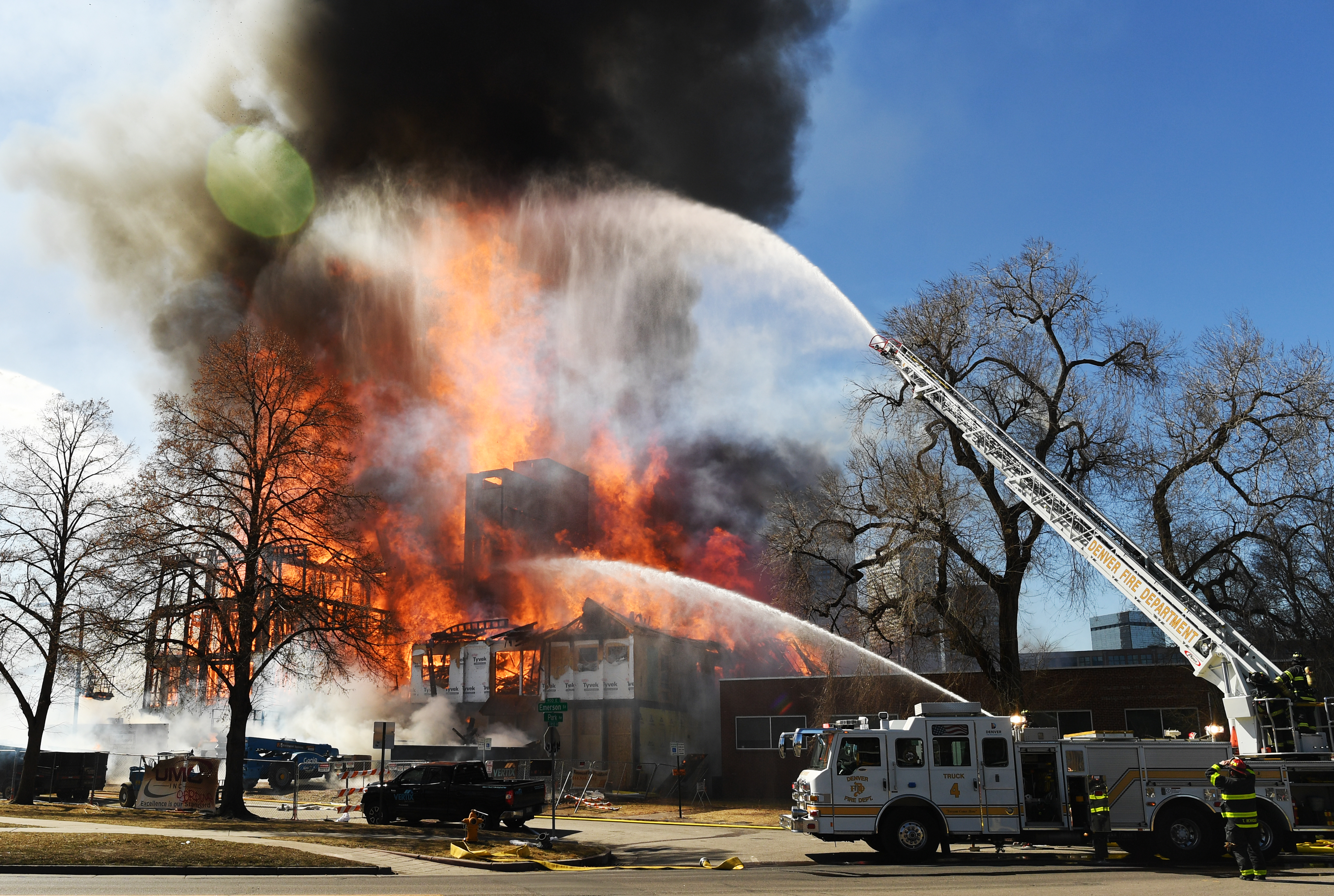 Large Denver fire kills one person, leaves one missing and one ...