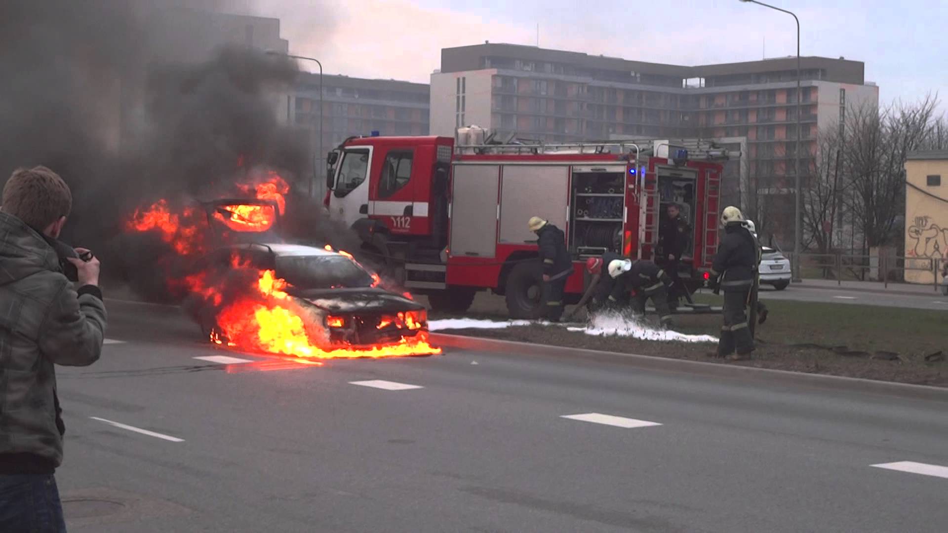Car in fire. Latvian firemen at work. - YouTube
