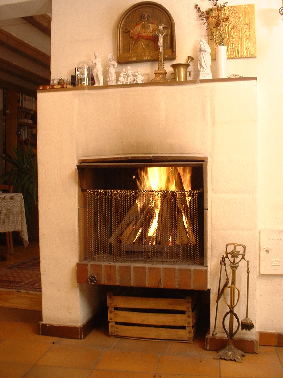 Fireplace - Wikipedia