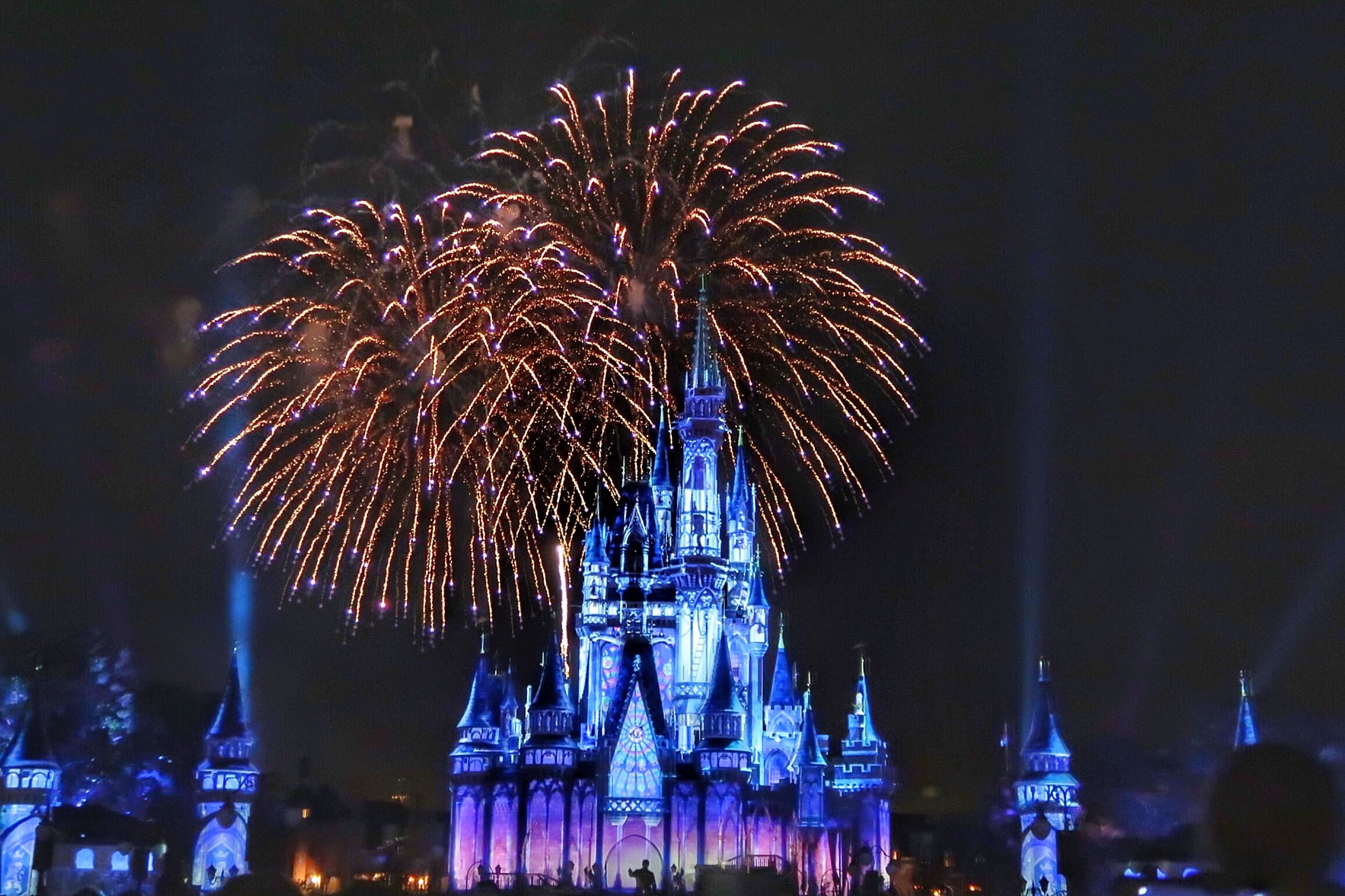 Happily Ever After is the Fireworks Show Magic Kingdom Deserves ...