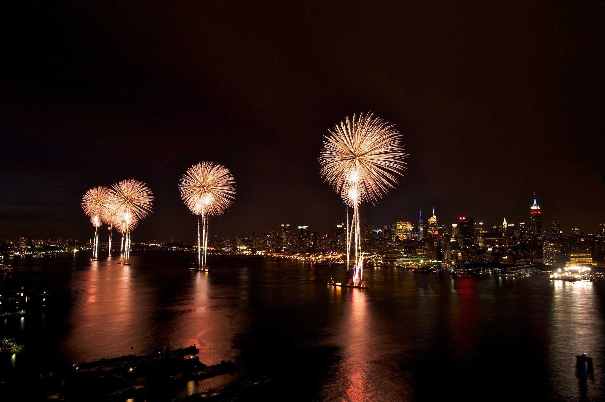 Nothing personal, Jersey: Macy's fireworks moving to the East River ...