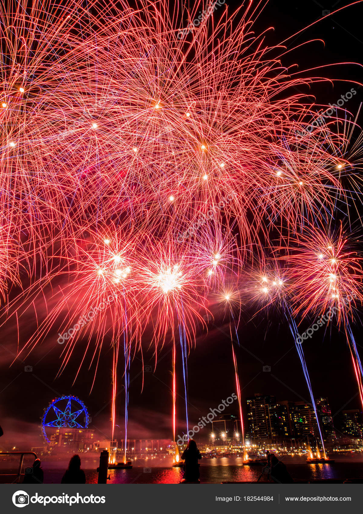 Austrlia Day Fireworks Display – Stock Editorial Photo © danieldep ...