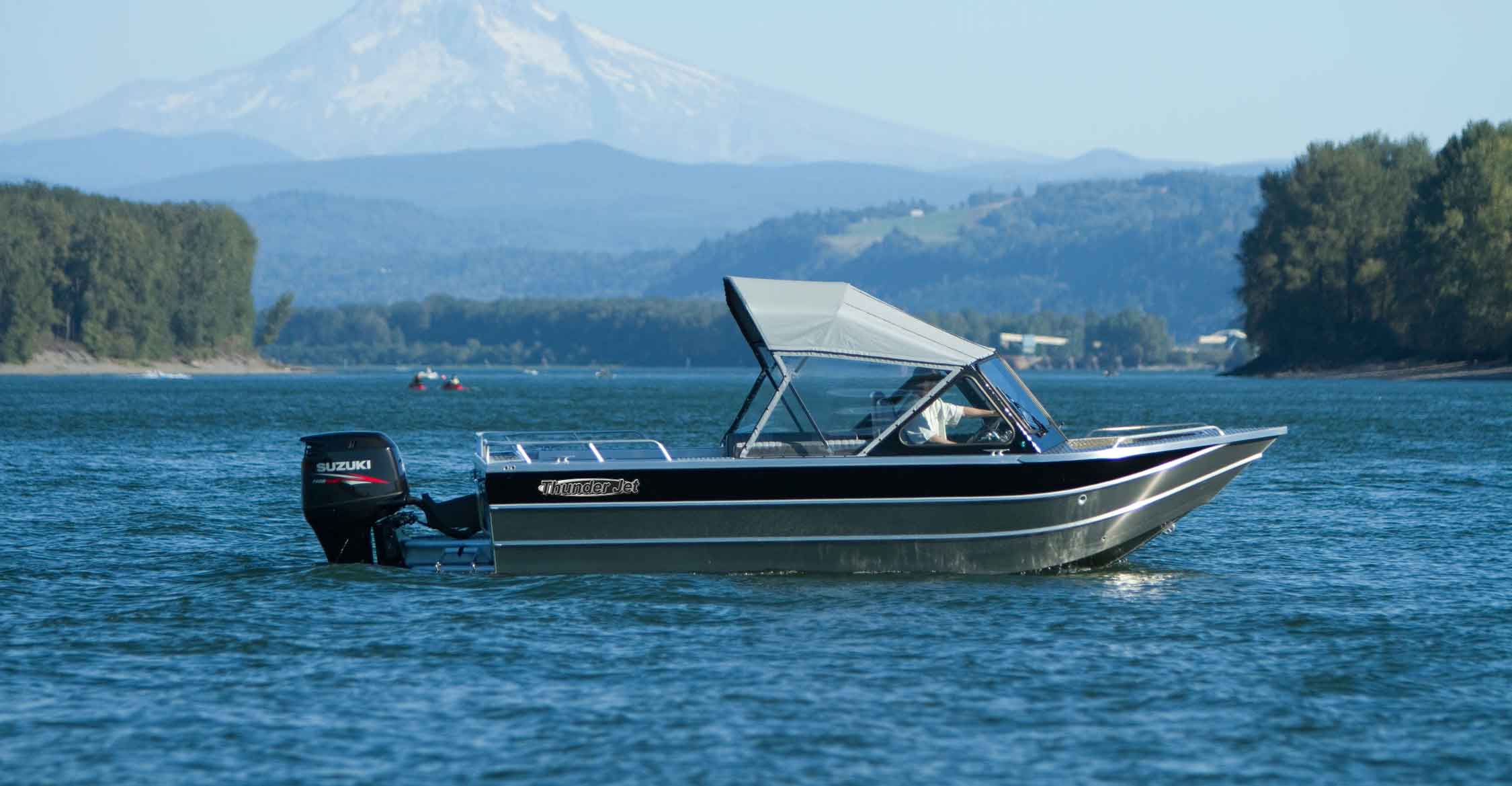 Welded Aluminum Fishing Boats - Thunder Jet - Heavy Gauge Aluminum Boat