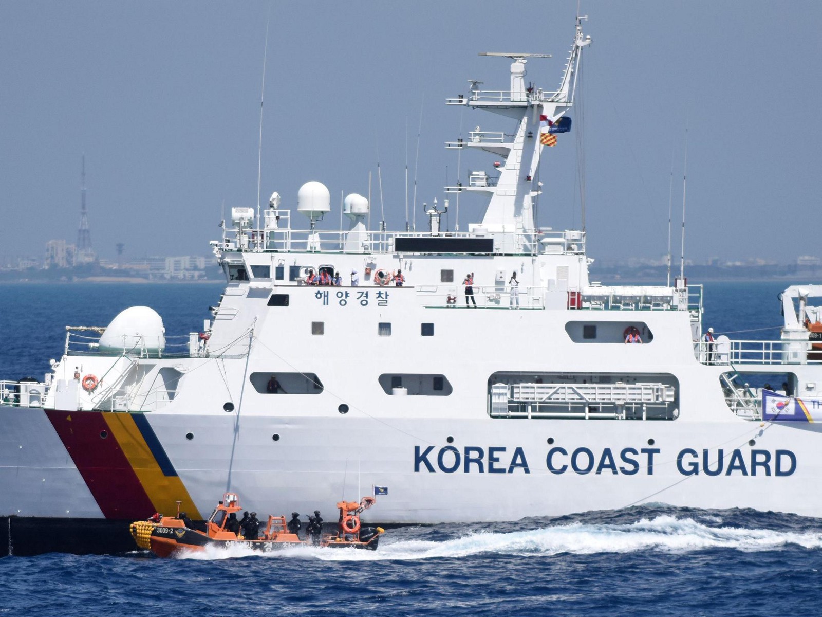 South Korean coast guard fires 249 warning shots at Chinese fishing ...