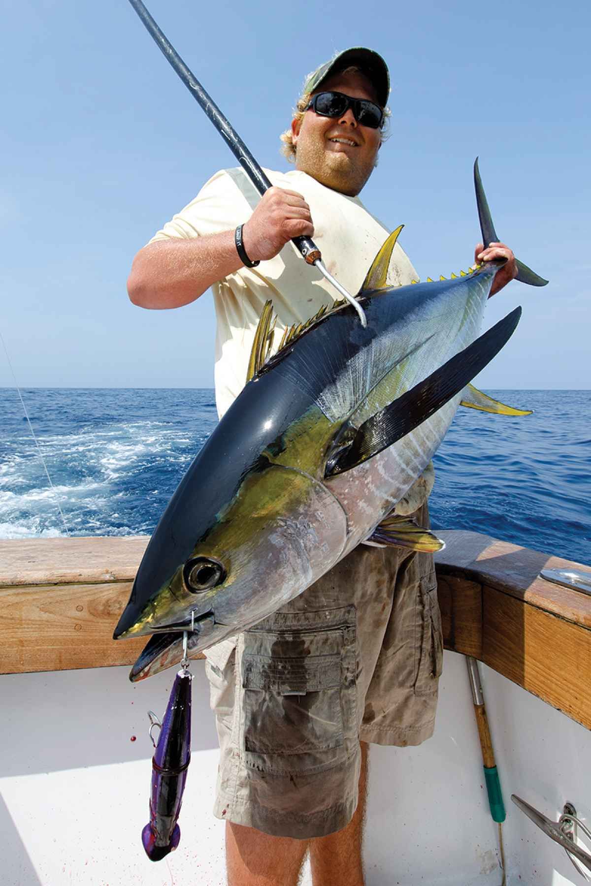 Tuna Fishing Tackle and Tips | Tuna Fishing | Pinterest | Fish ...