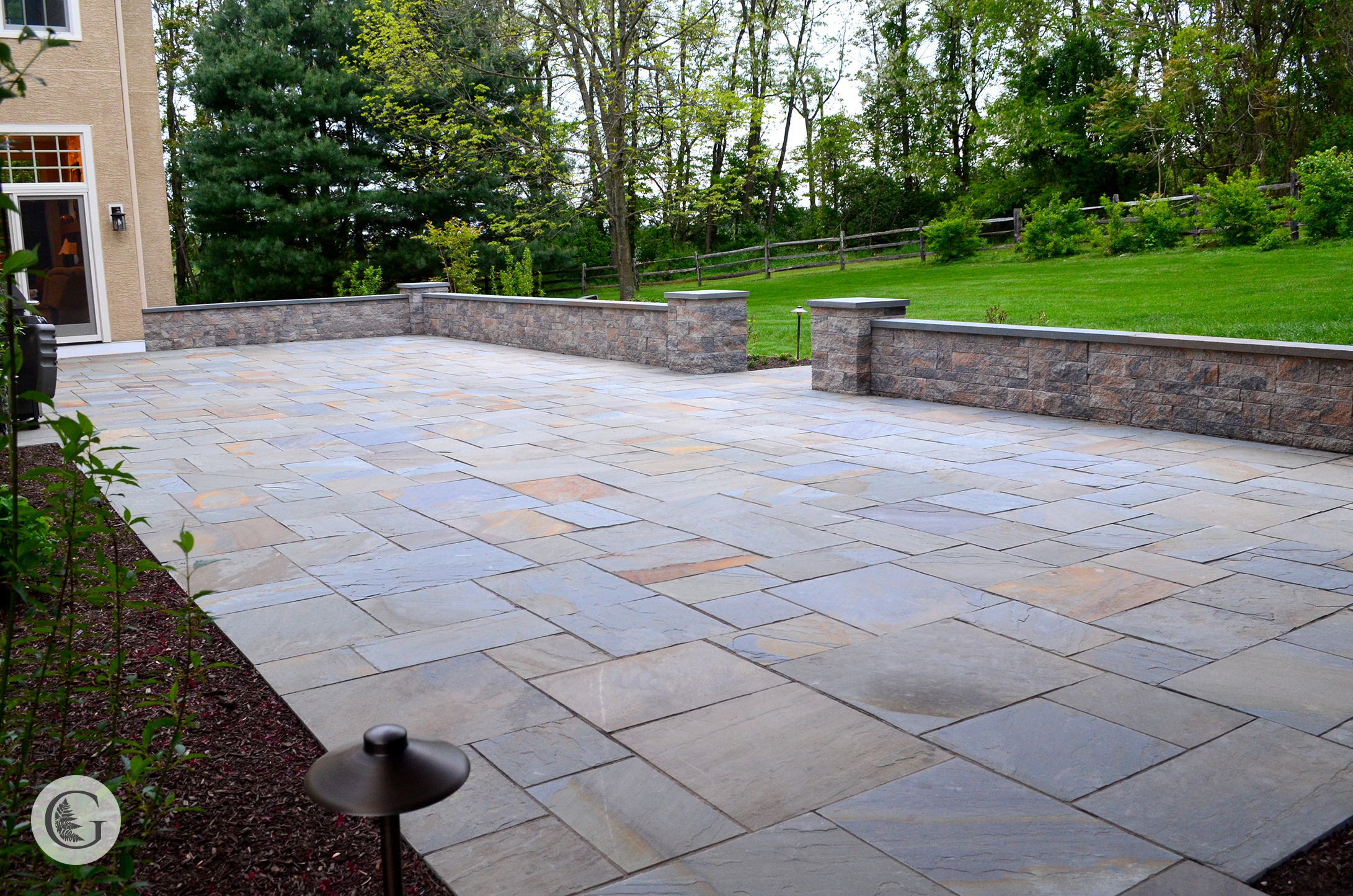 Flagstone patios and also backyard paving stones and also laying ...