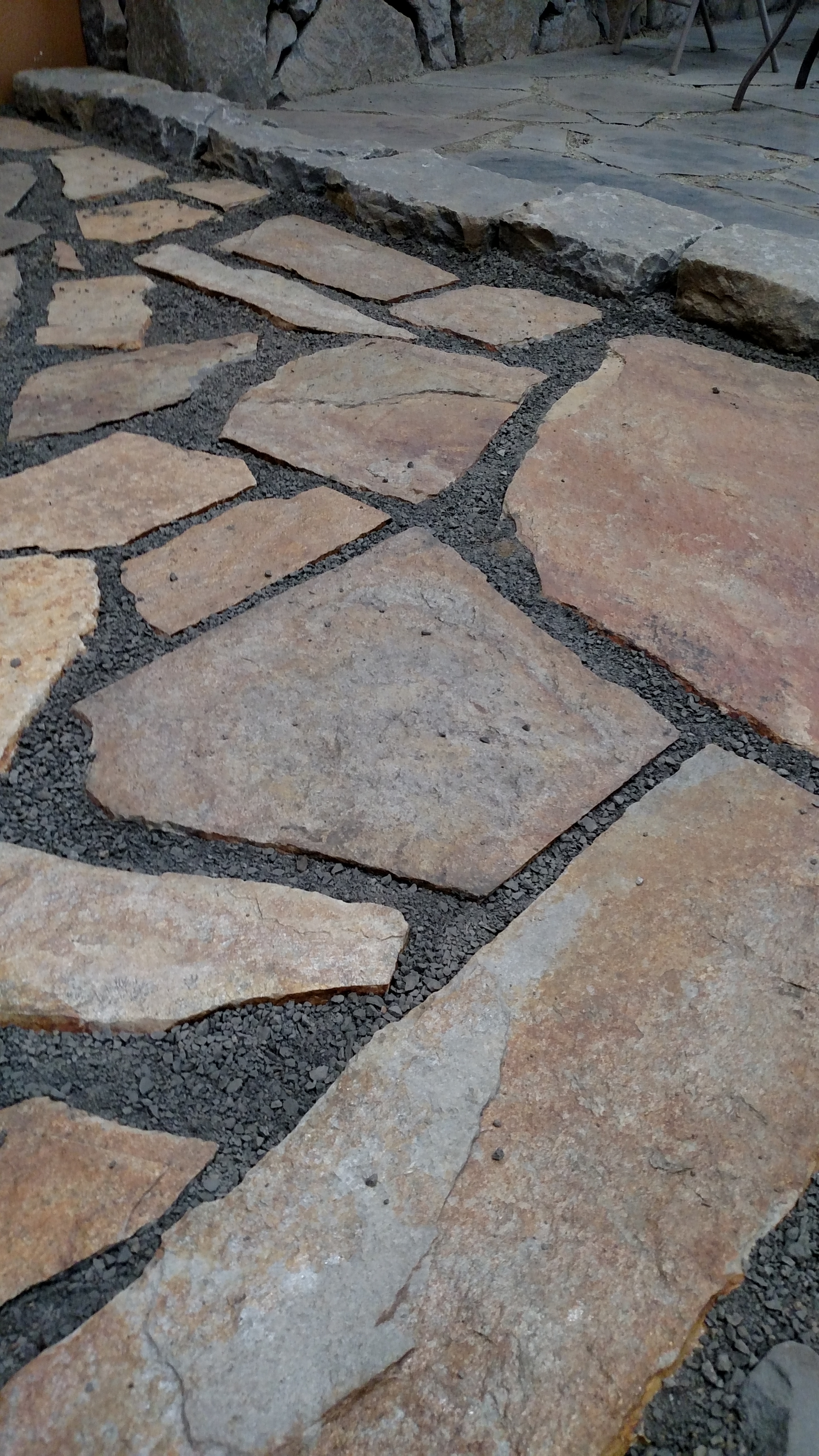 Flagstones & Stepping Stones | Portland Rock and Landscape Supply ...