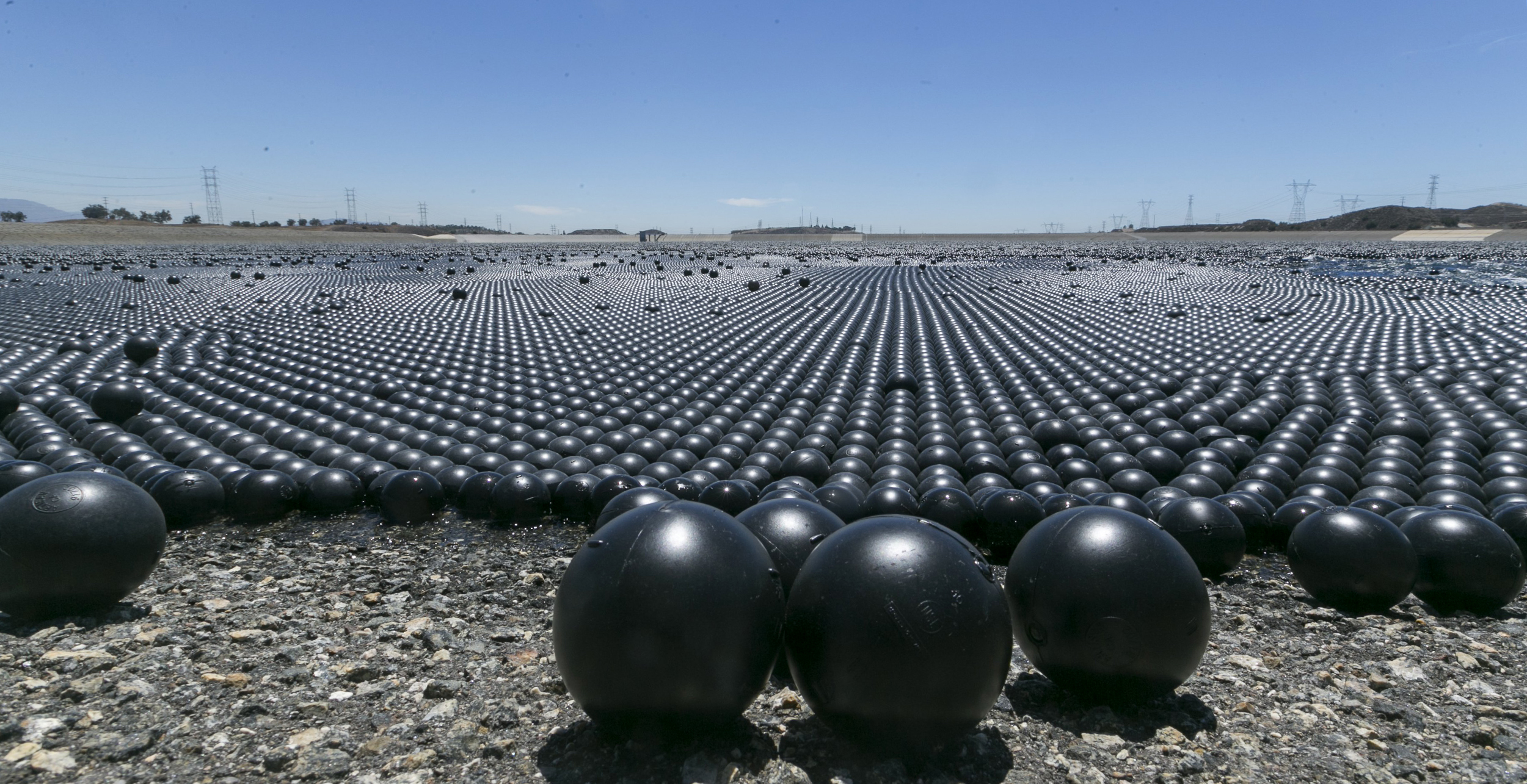 Great Balls of Plastic: Shade Spheres Floated in L.A. Reservoirs