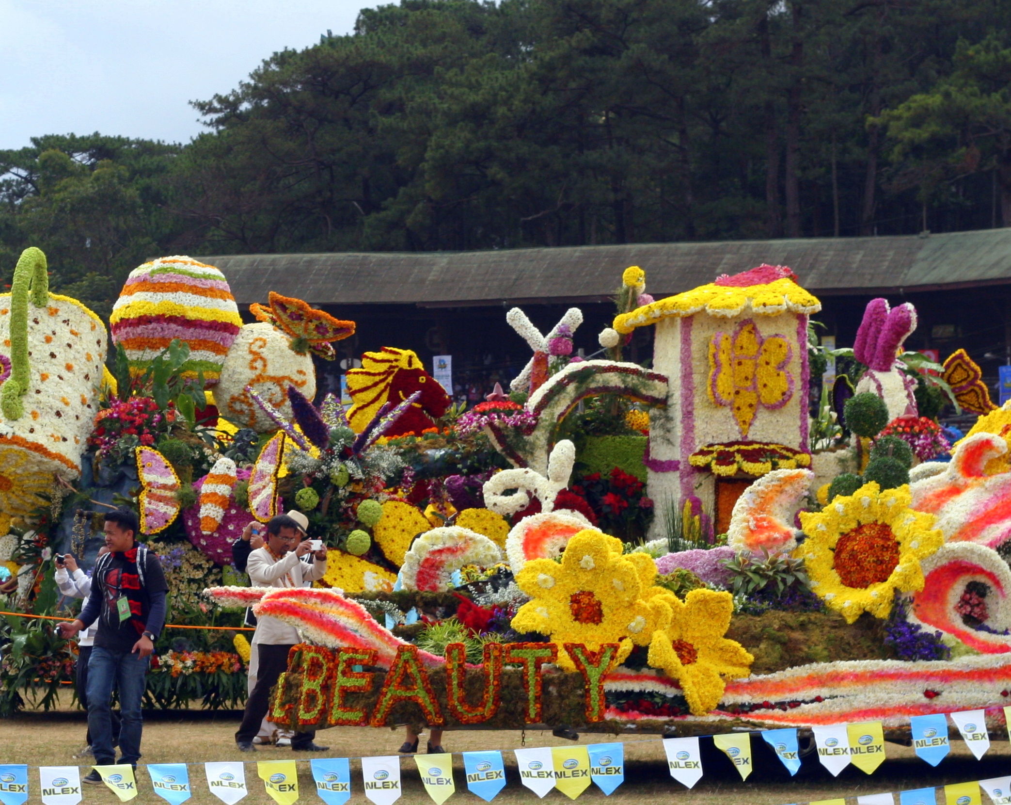 Panagbenga 2014:Grand Flower Float Parade – adventures of wakaouji