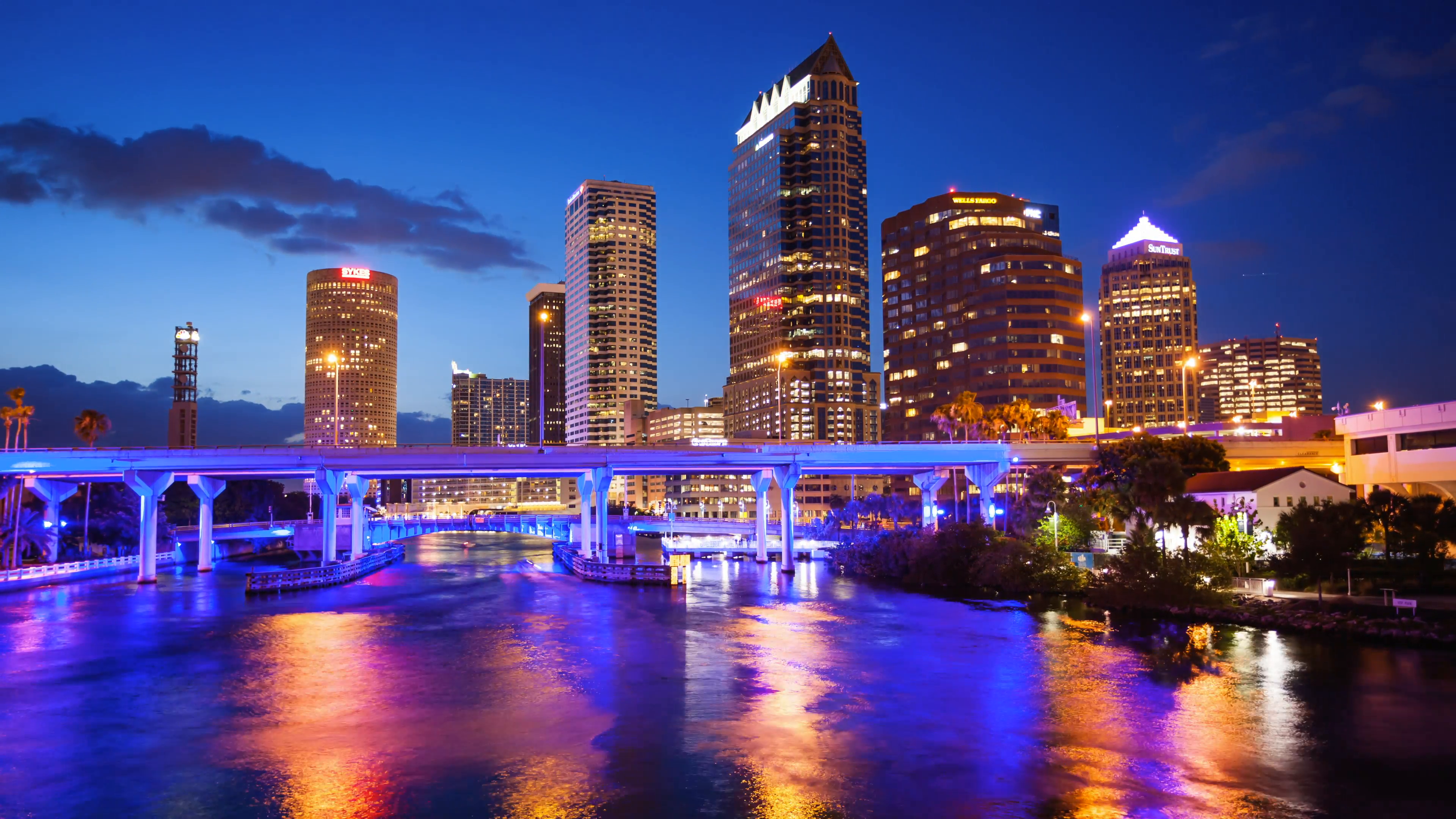 Downtown Tampa, Florida City Skyline Day to Night Time Lapse - Tampa ...