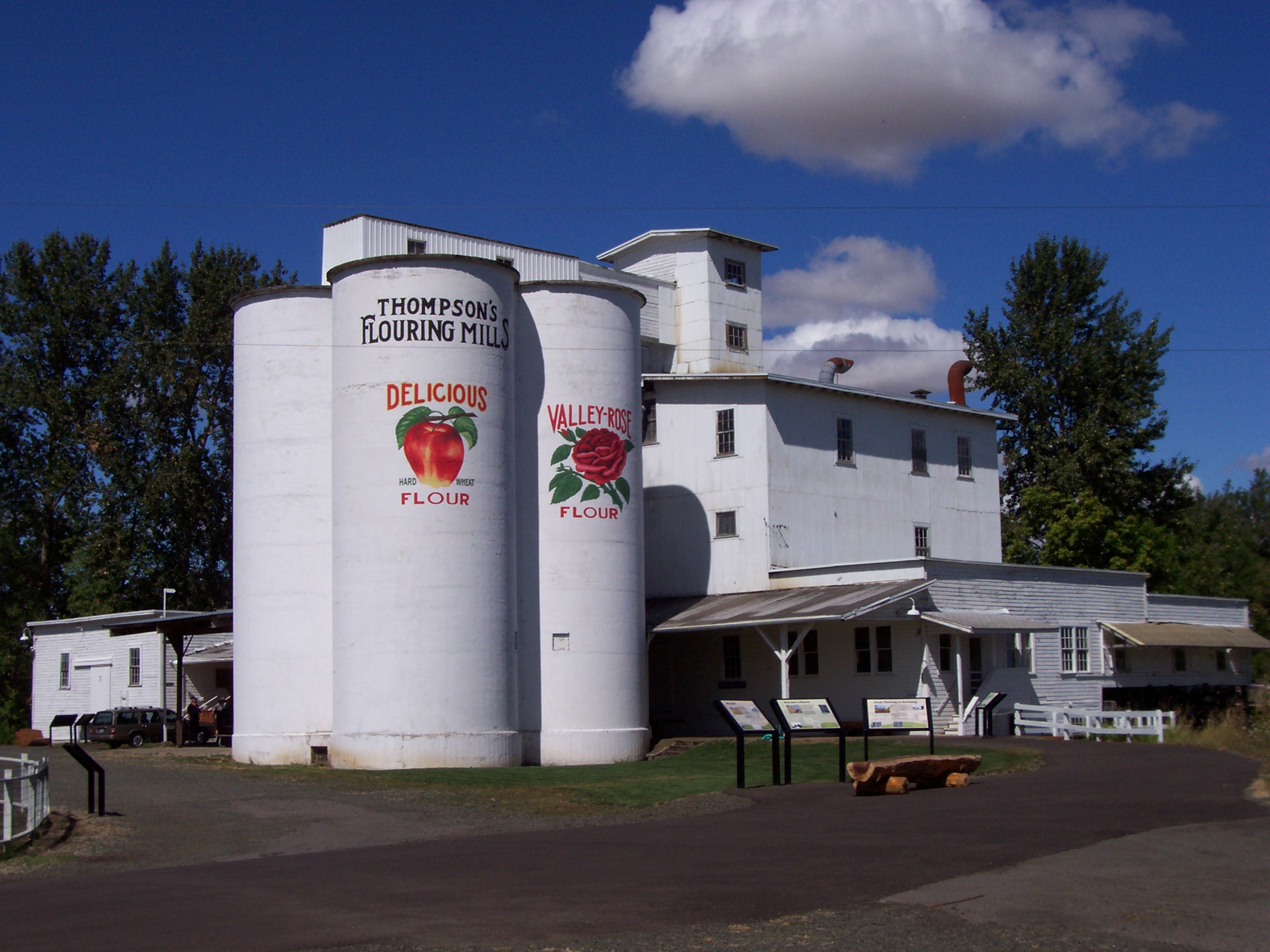 File:Boston Thompson's Flour Mill.jpg - Wikimedia Commons