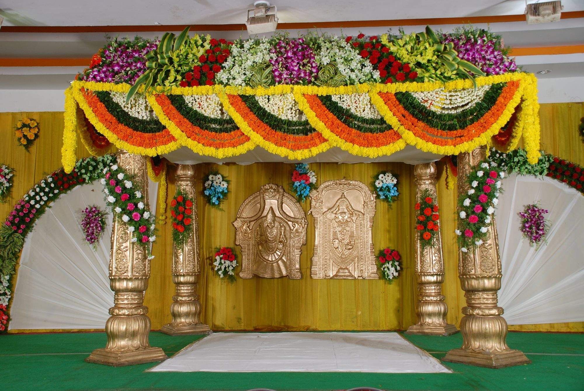 Sree Vigneshwara Flower Decoration Photos, Moosarambagh, Hyderabad ...