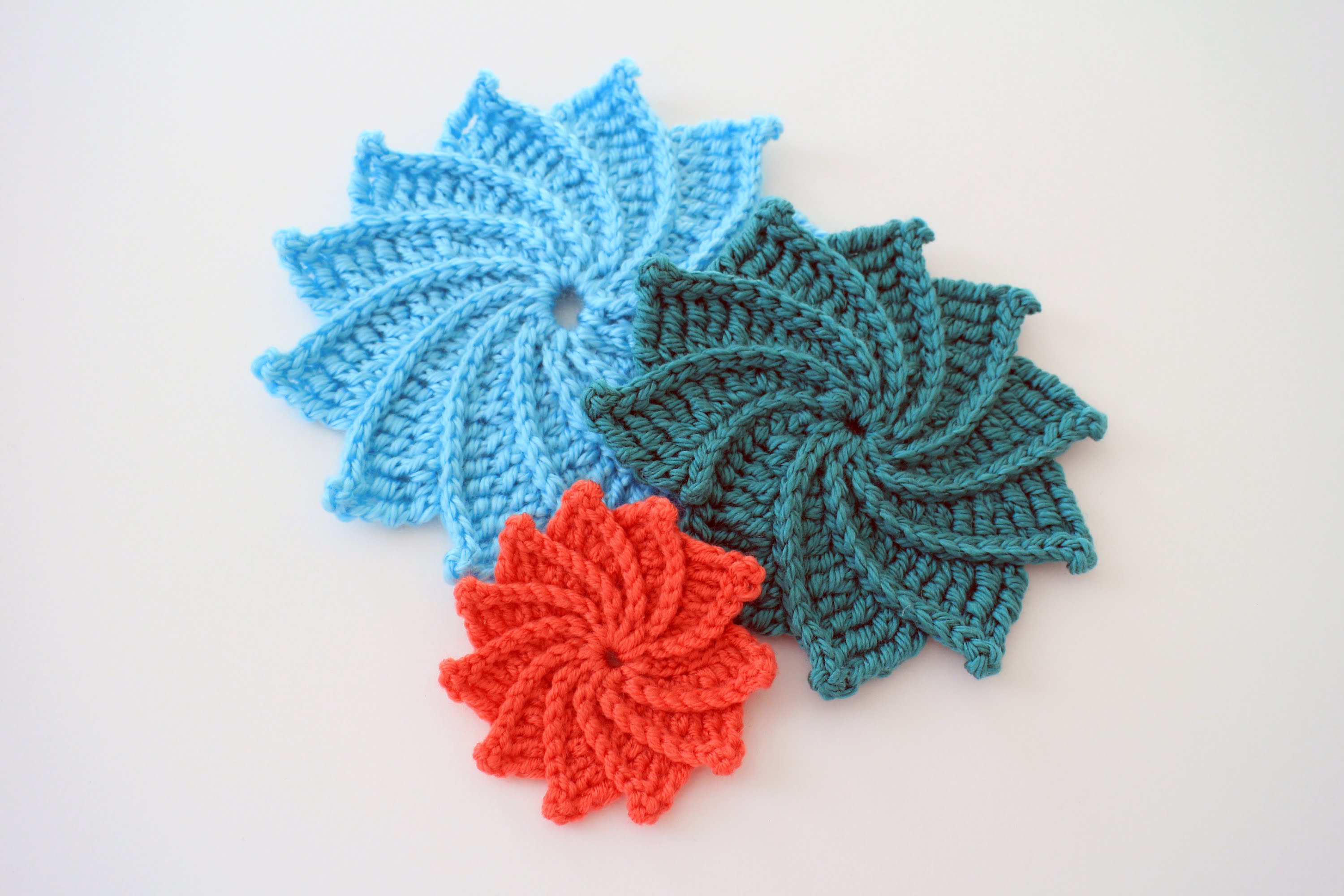 How to Crochet the Spiral Crochet Flower Left Handed - YouTube