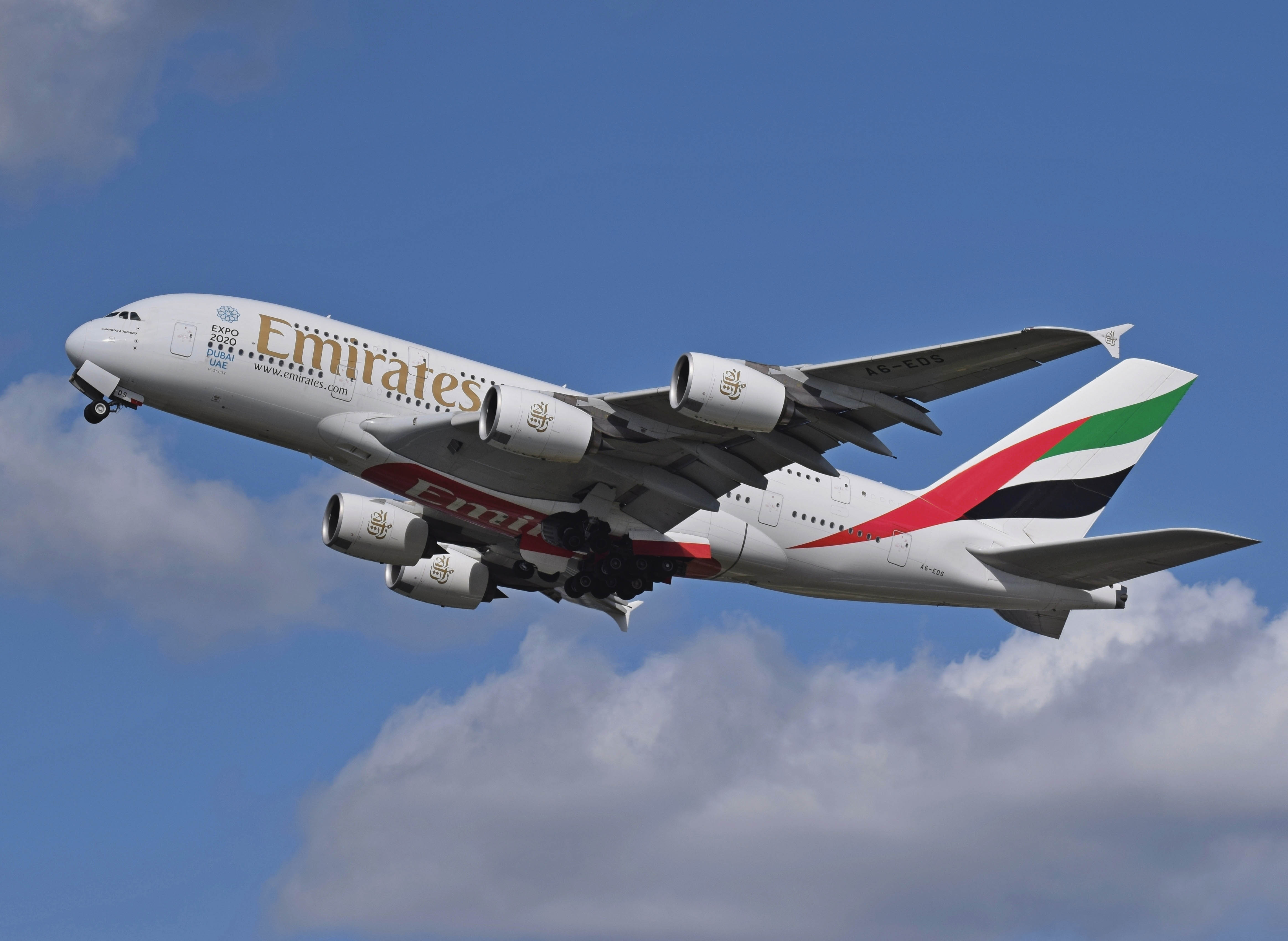 Emirates Airlines plans to launch domestic flights in Pakistan ...