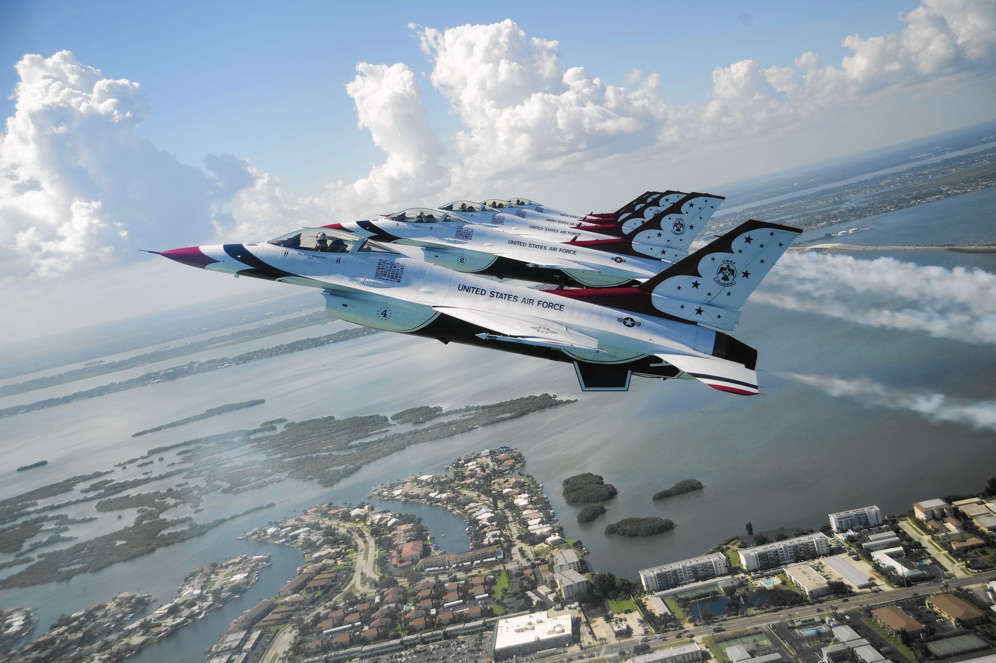 The Fort Lauderdale Air Show is back, and so are the Thunderbirds ...