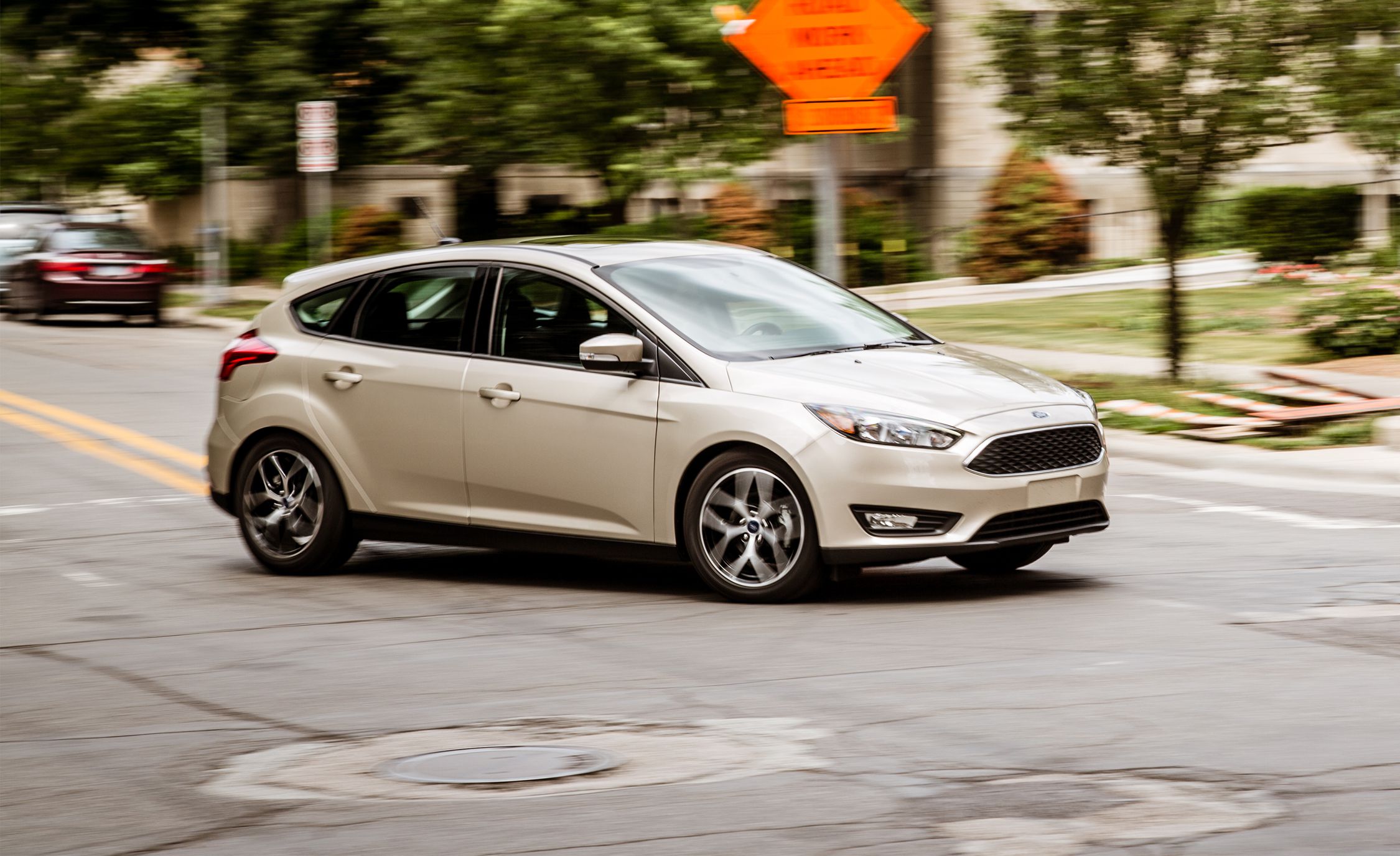 2016 Ford Focus Sedan 1.0-Liter Turbo Automatic Test | Review | Car ...