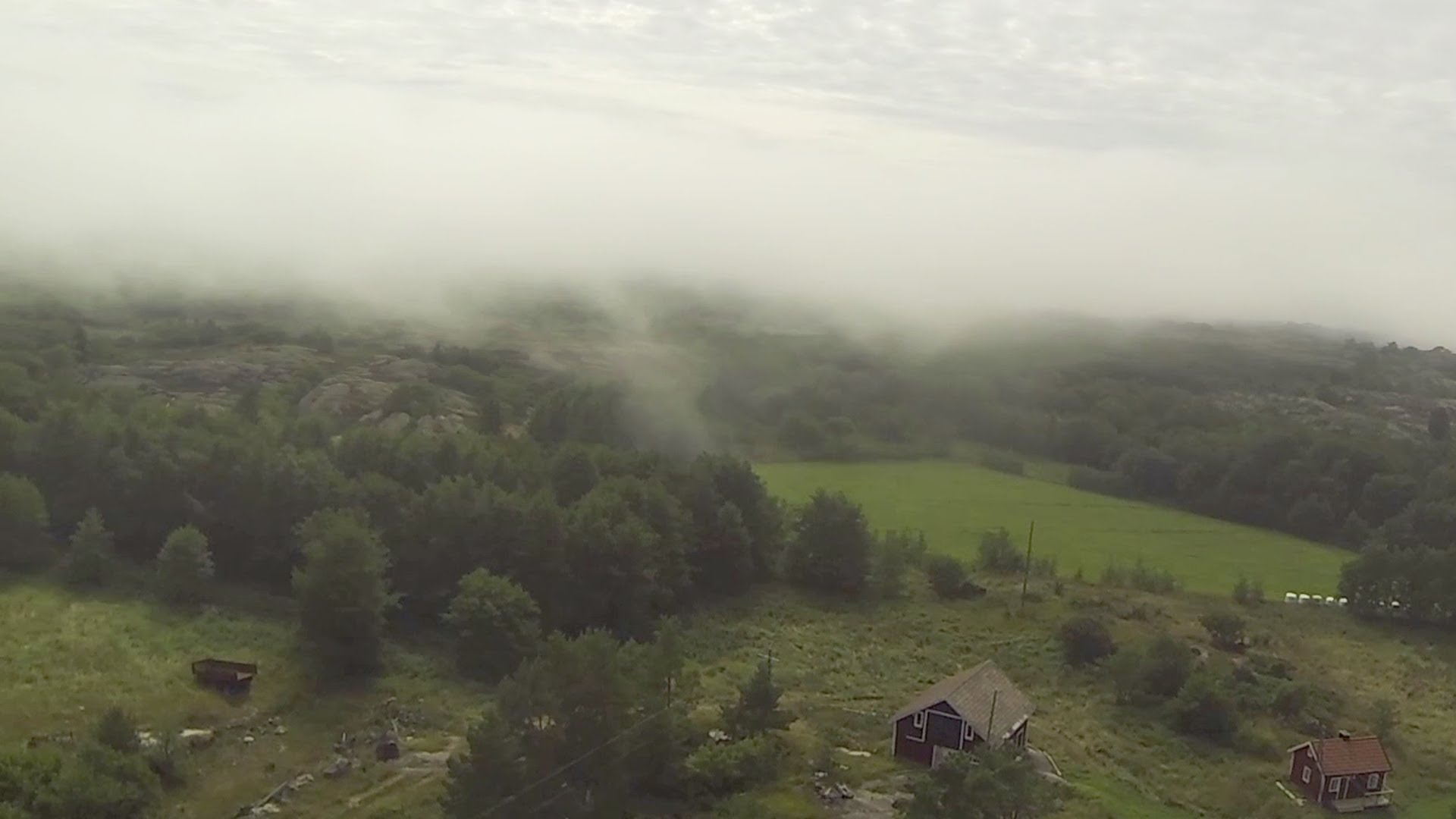 Fog is rolling in - let's fly! - YouTube