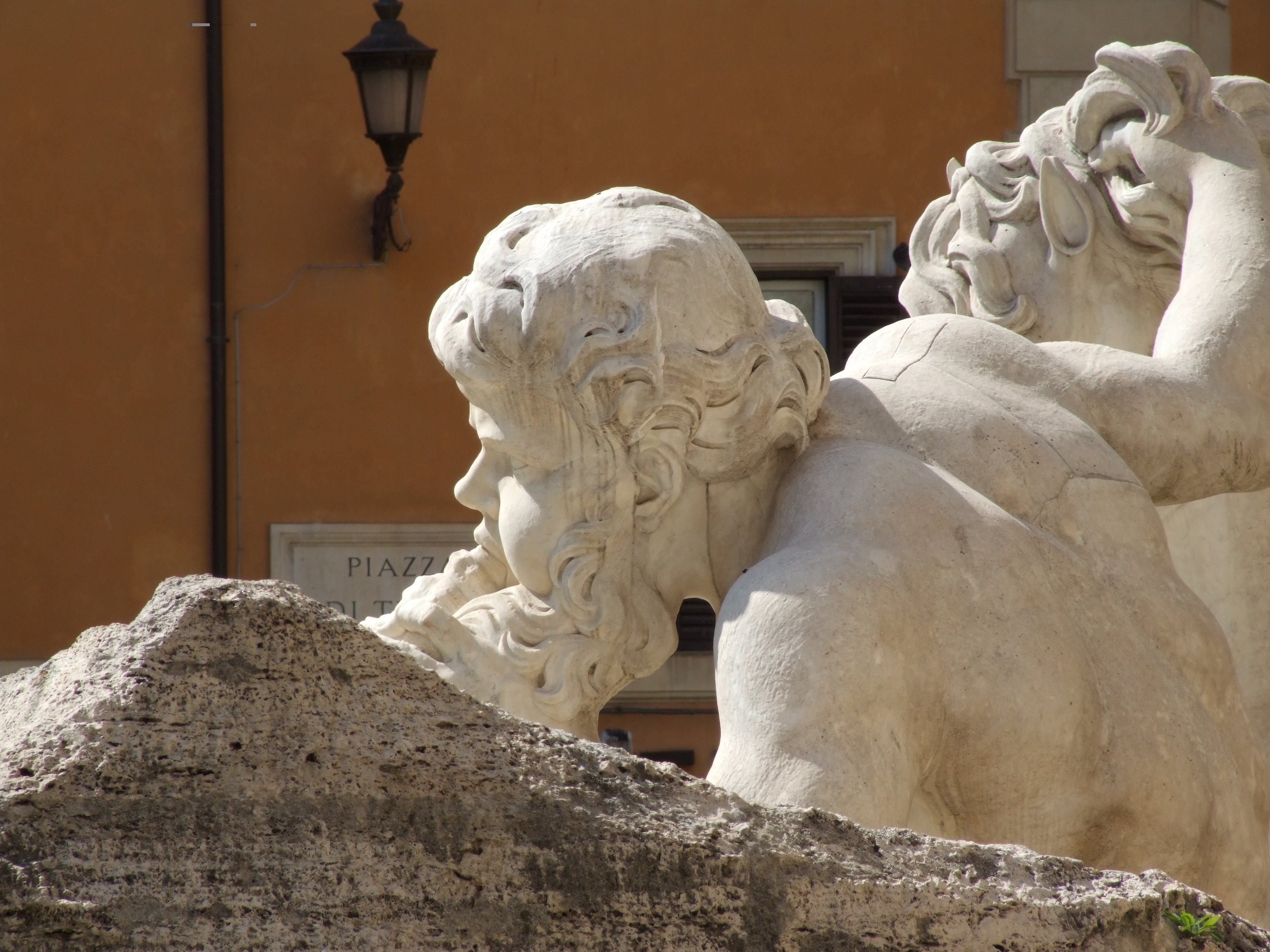 Fontana di trevi - italy - roma - creative commons by gnuckx photo