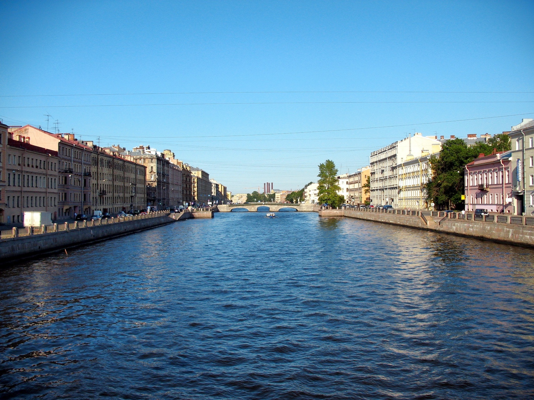 File:Saint Petersburg Fontanka River IMG 6937 1280.jpg - Wikimedia ...