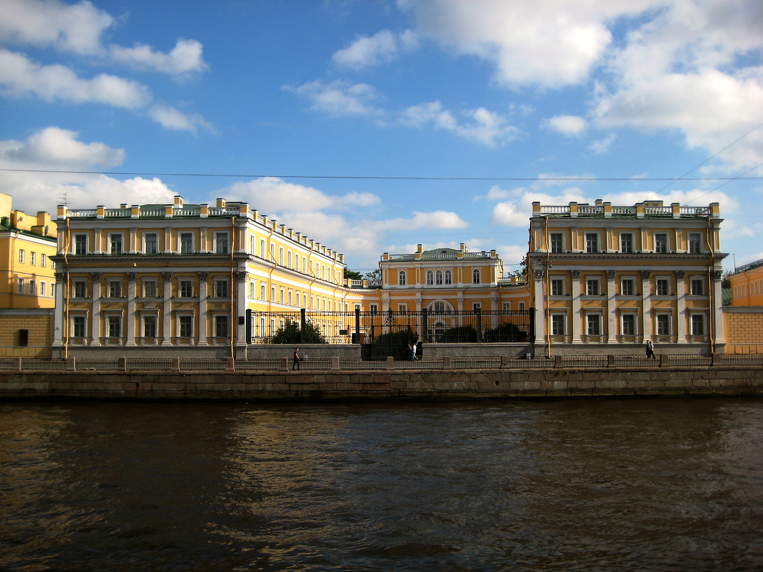 File:St. Petersburg. Manor GRDerzhavin. (Fontanka River Embankment ...